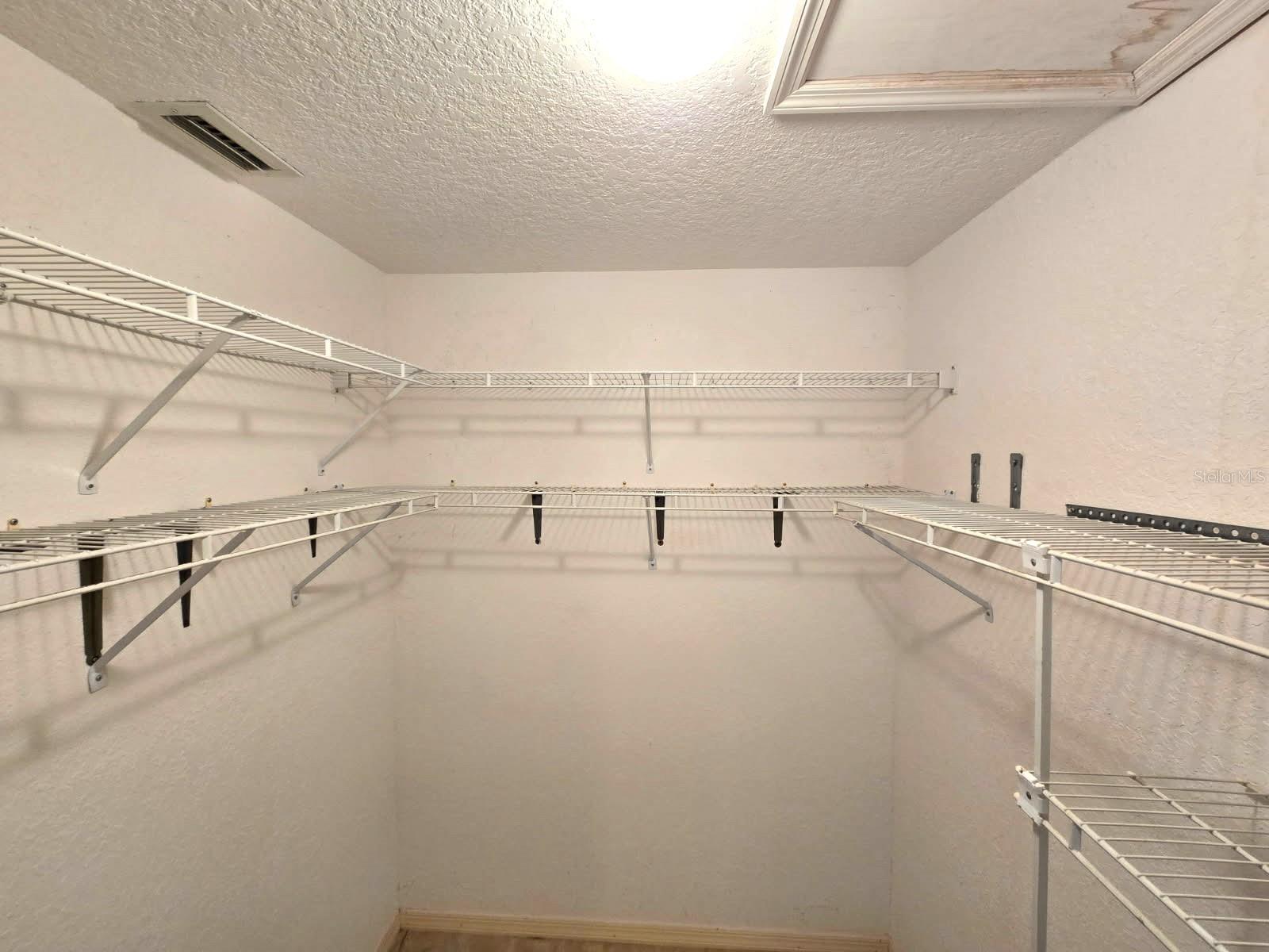 Image 13 of 39 For 25170 Obelisk Court