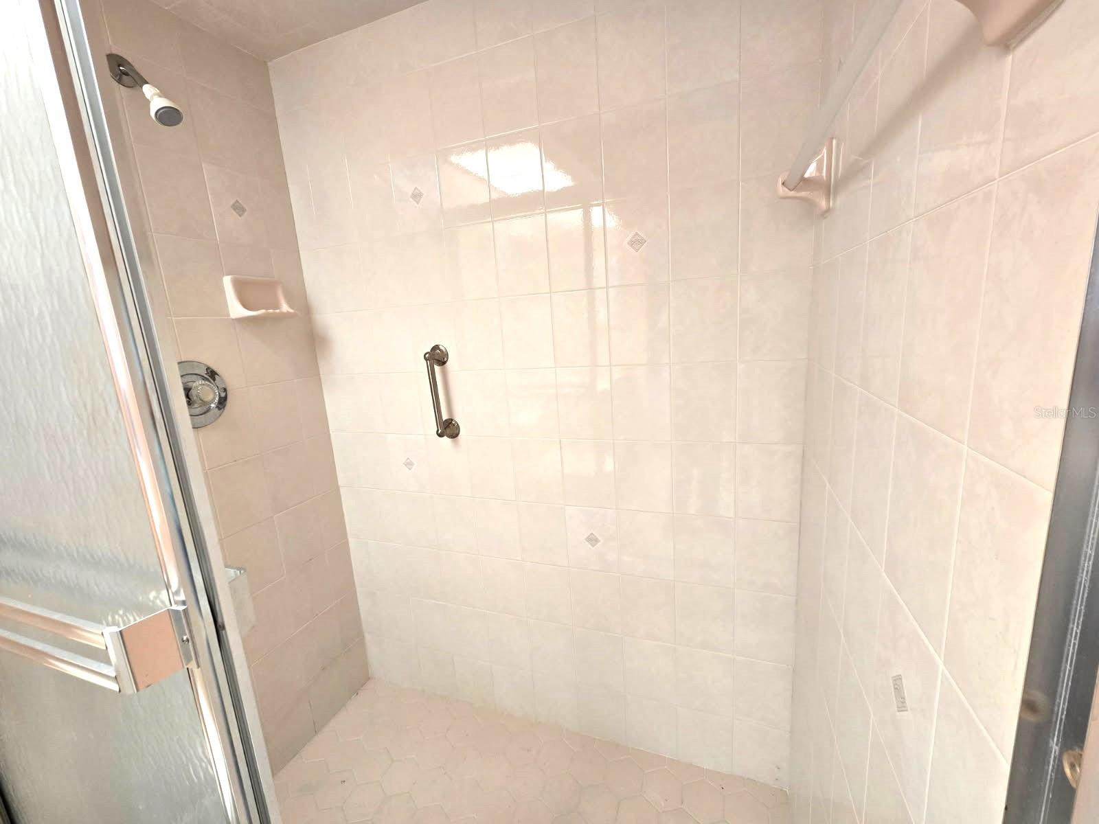 Image 17 of 39 For 25170 Obelisk Court