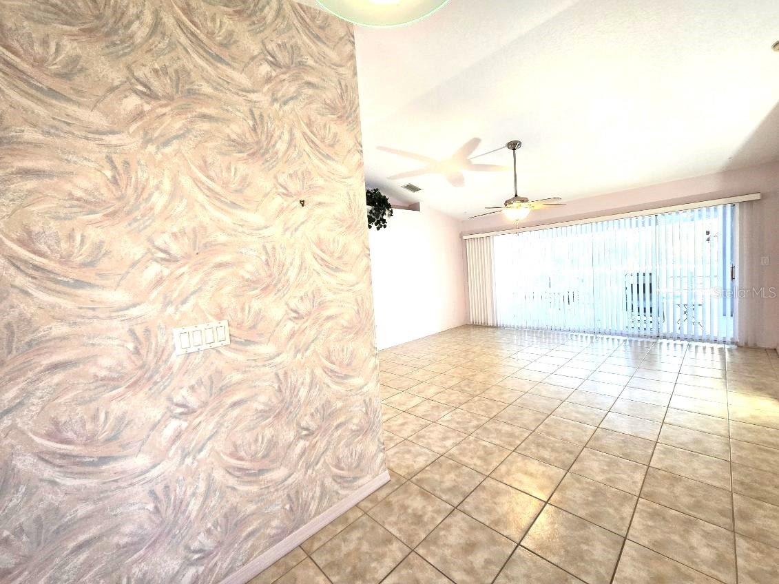 Image 22 of 39 For 25170 Obelisk Court