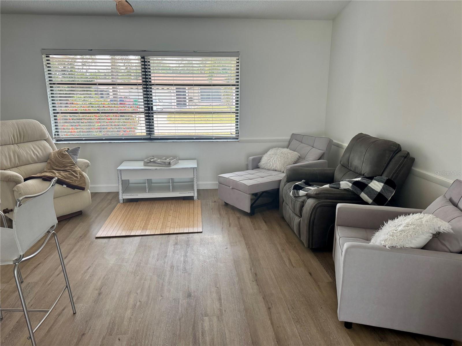 Image 3 of 24 For 1236 Fleetwood Drive Nw