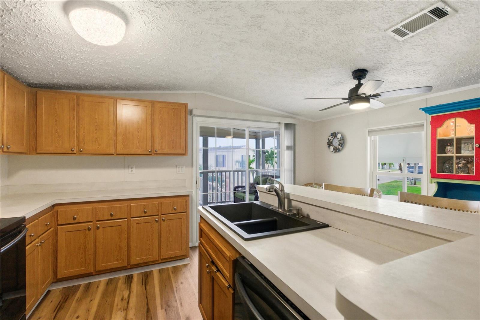 Image 12 of 56 For 15 Cardinal B15