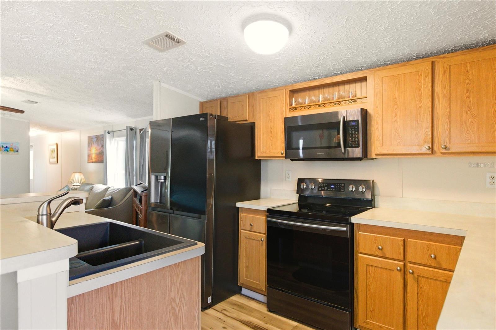 Image 13 of 56 For 15 Cardinal B15