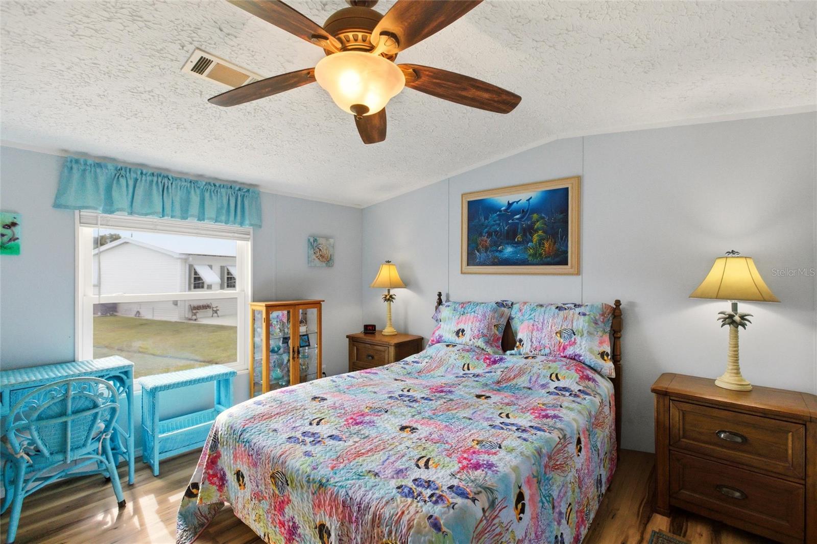 Image 17 of 56 For 15 Cardinal B15