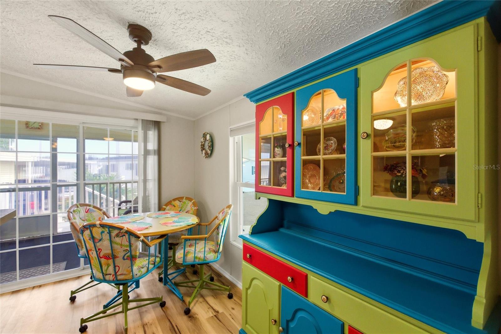 Image 30 of 56 For 15 Cardinal B15