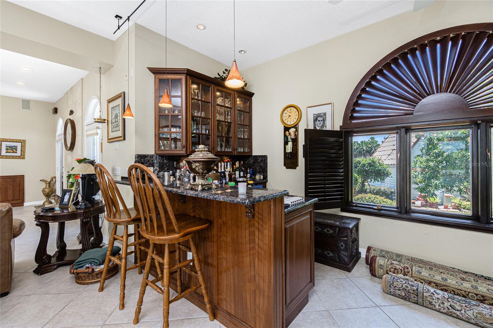 Image 28 of 100 For 202 George Road Se