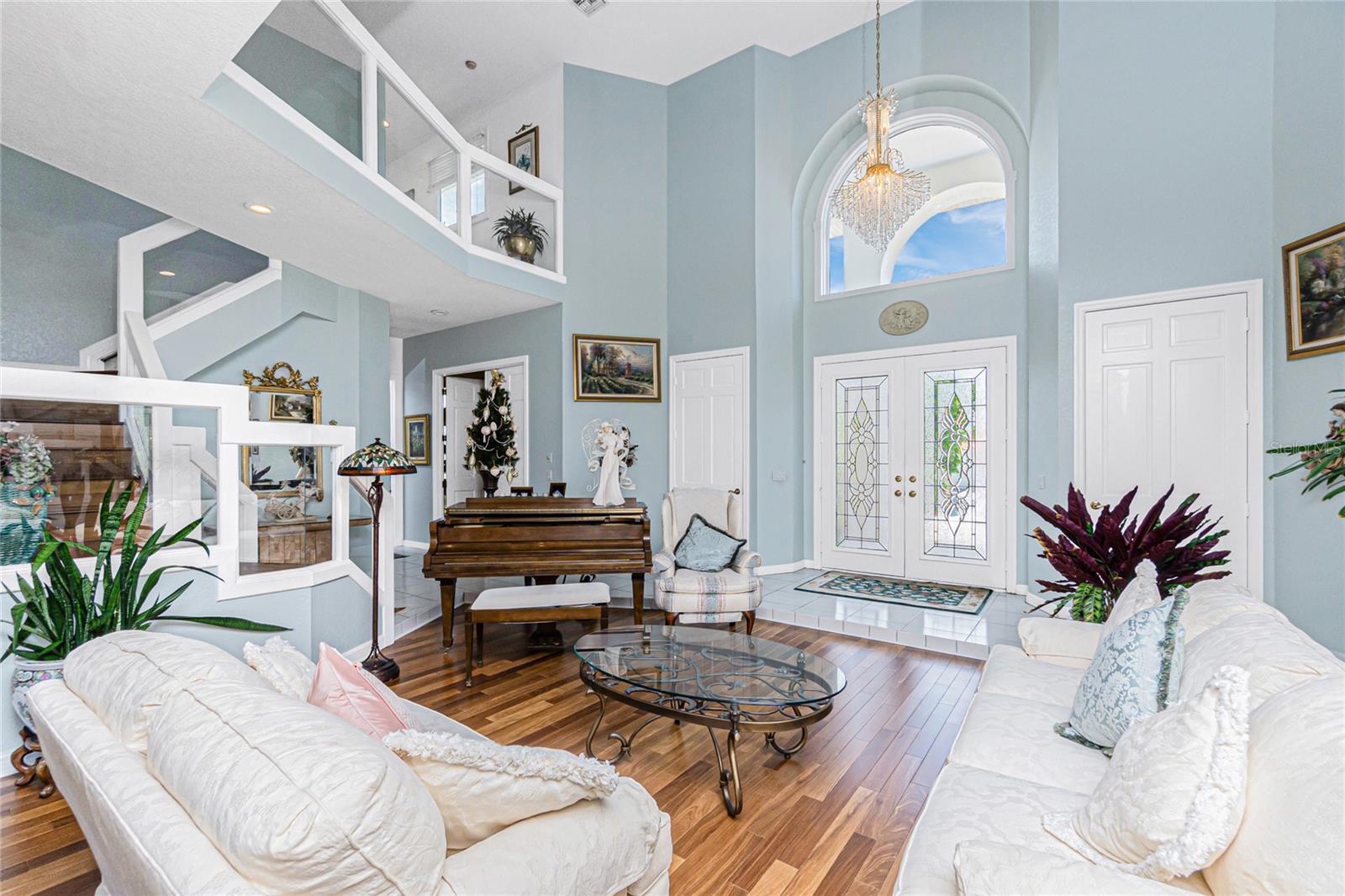 Image 8 of 100 For 202 George Road Se