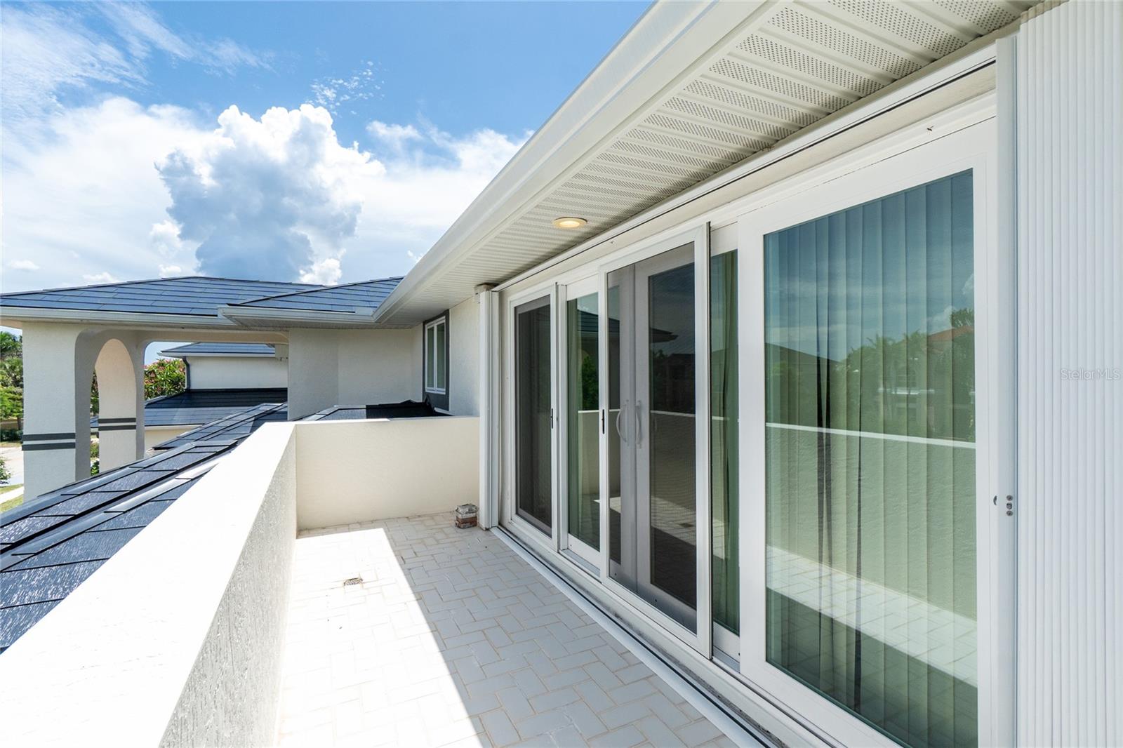 Image 84 of 100 For 202 George Road Se