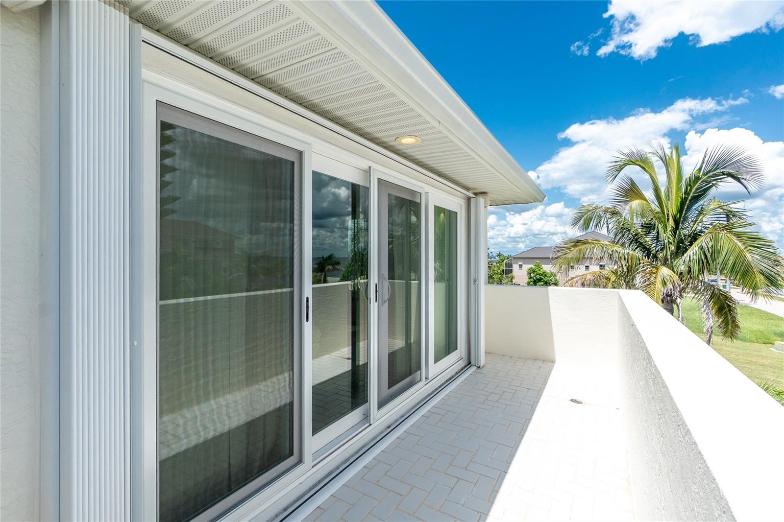 Image 85 of 100 For 202 George Road Se