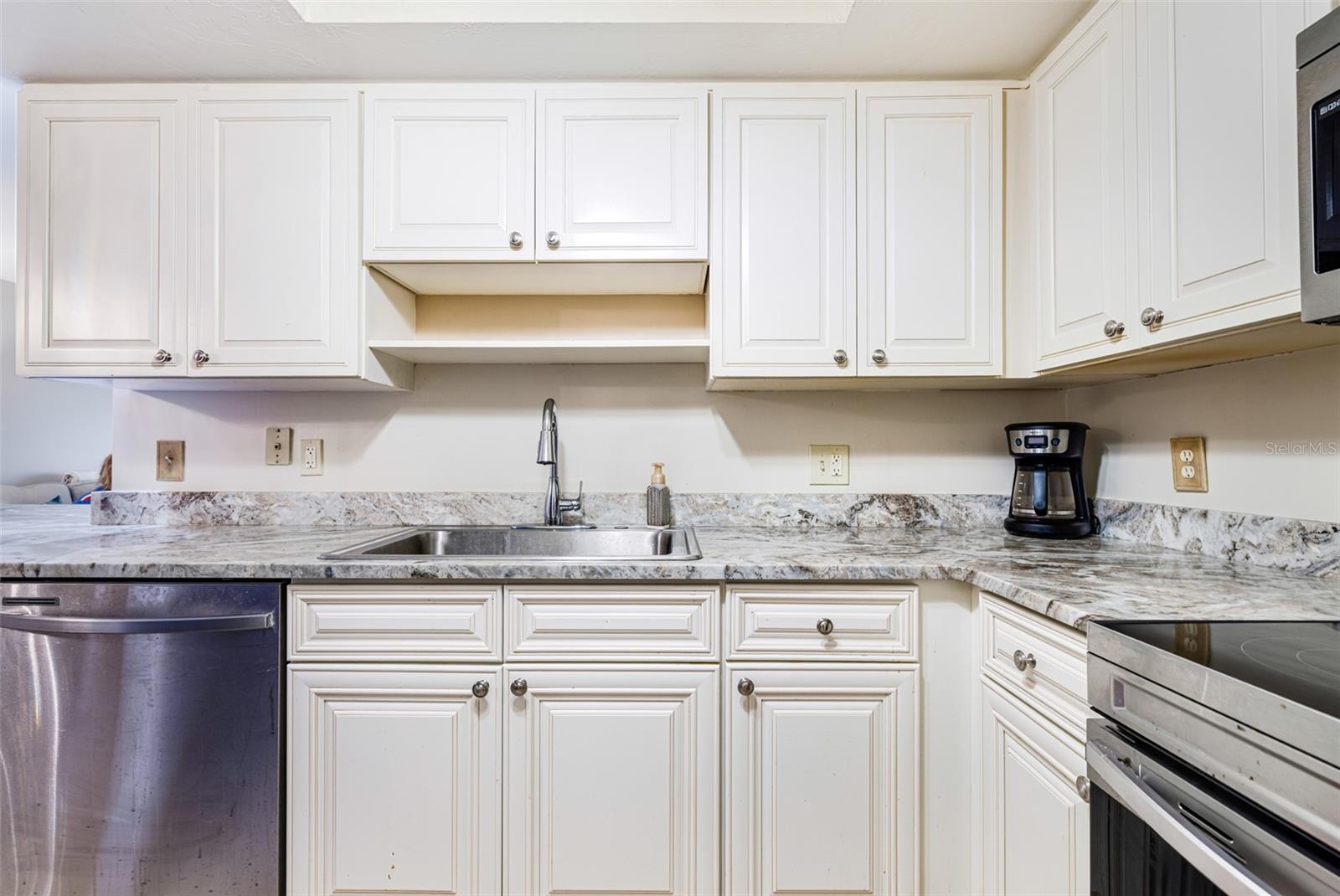 Image 12 of 39 For 17025 Golfside Circle 303