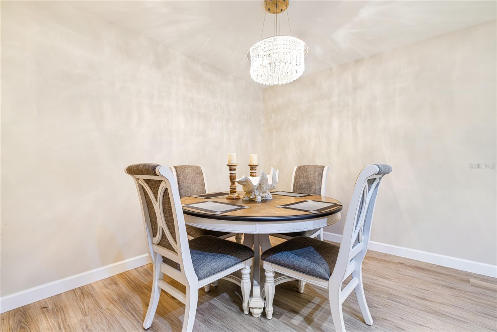 Image 16 of 39 For 17025 Golfside Circle 303