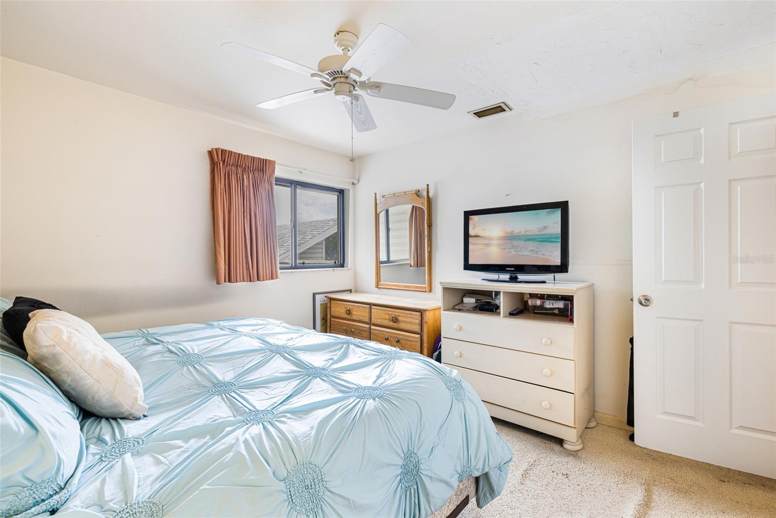 Image 23 of 39 For 17025 Golfside Circle 303