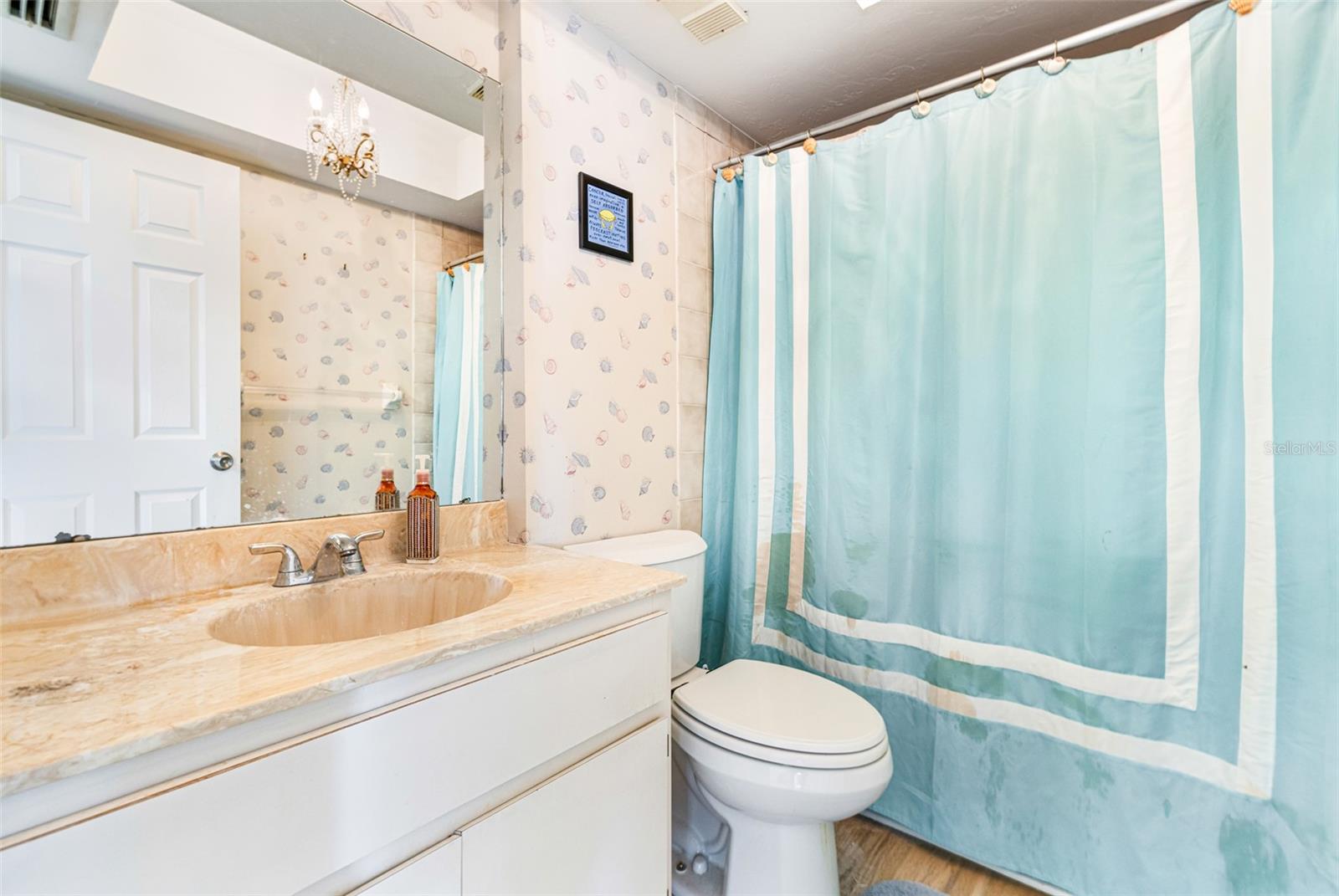 Image 25 of 39 For 17025 Golfside Circle 303