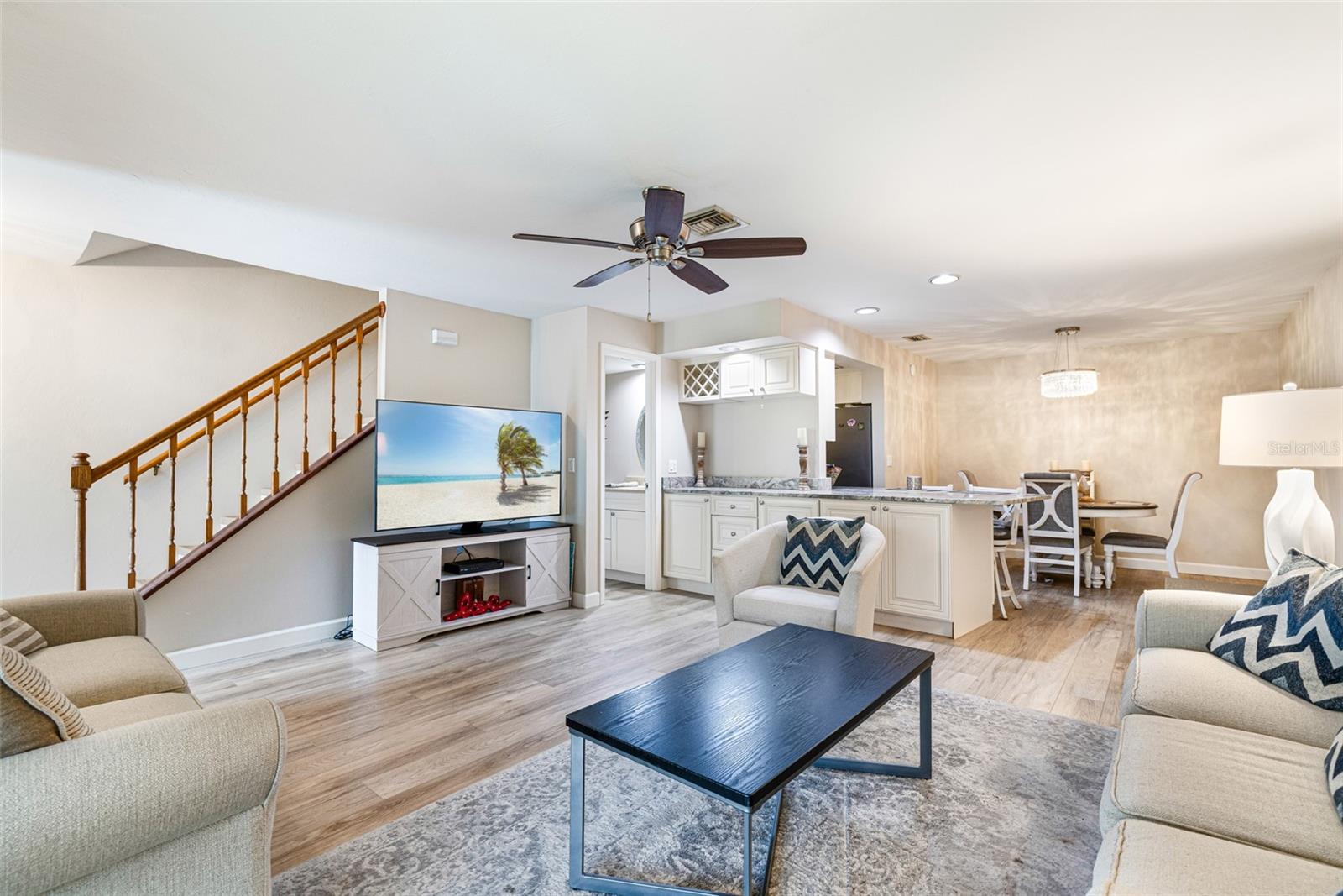 Image 6 of 39 For 17025 Golfside Circle 303