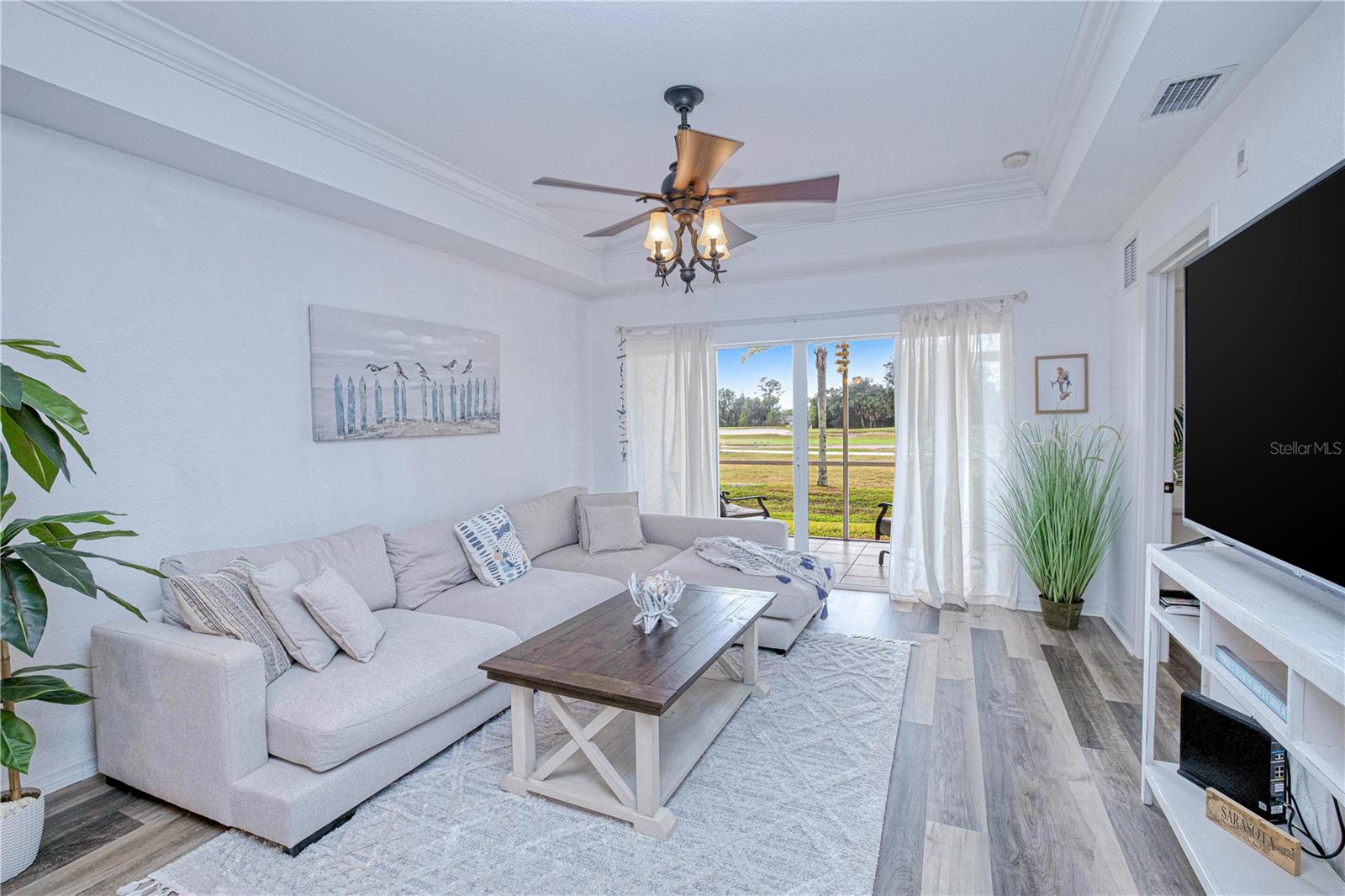 Image 15 of 46 For 1255 Saxony Circle 4106