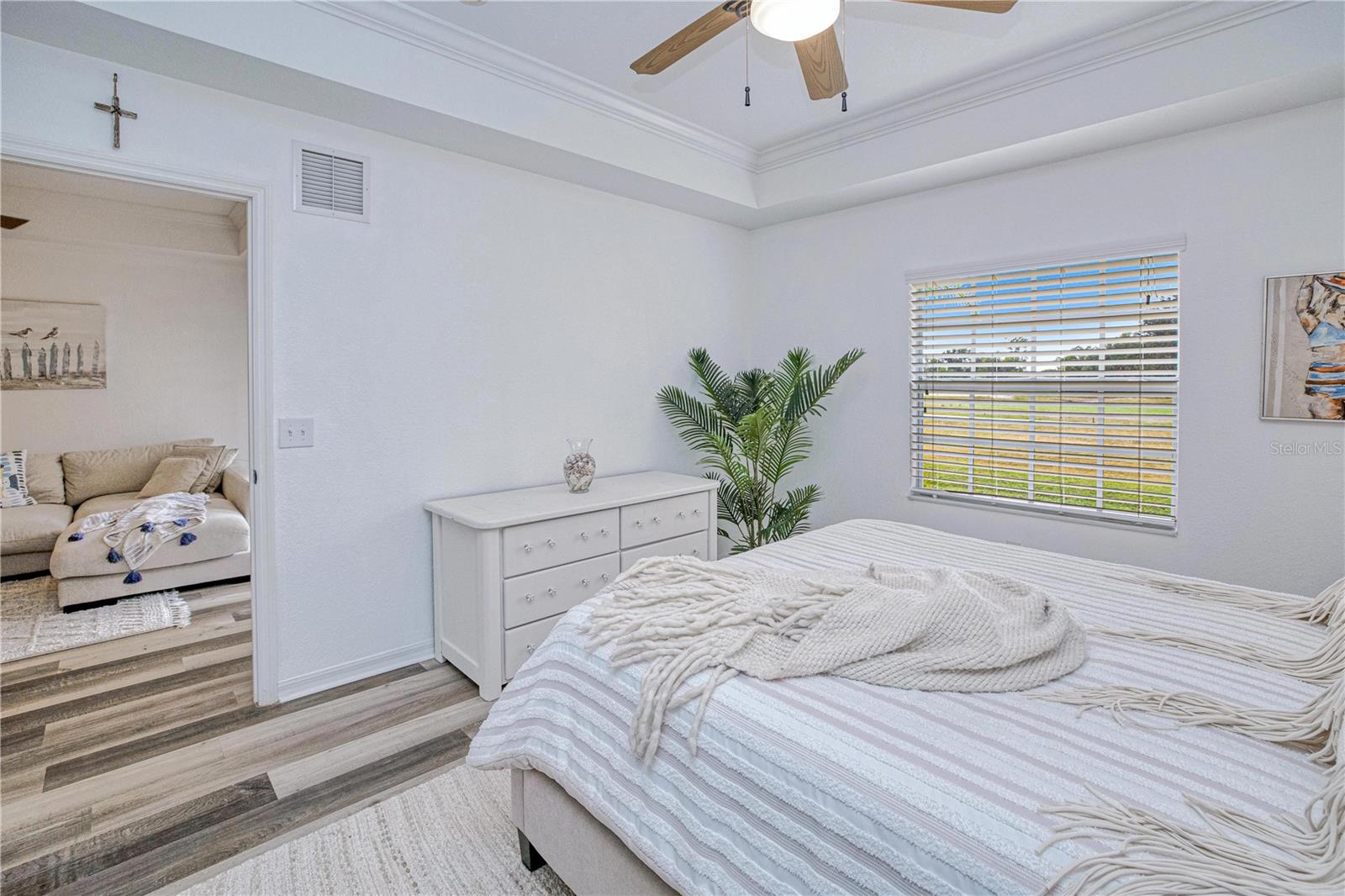 Image 29 of 46 For 1255 Saxony Circle 4106