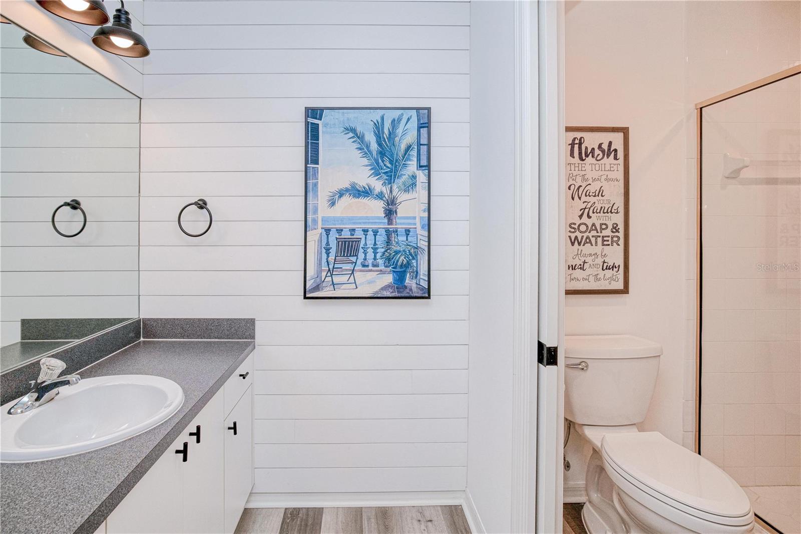 Image 32 of 46 For 1255 Saxony Circle 4106