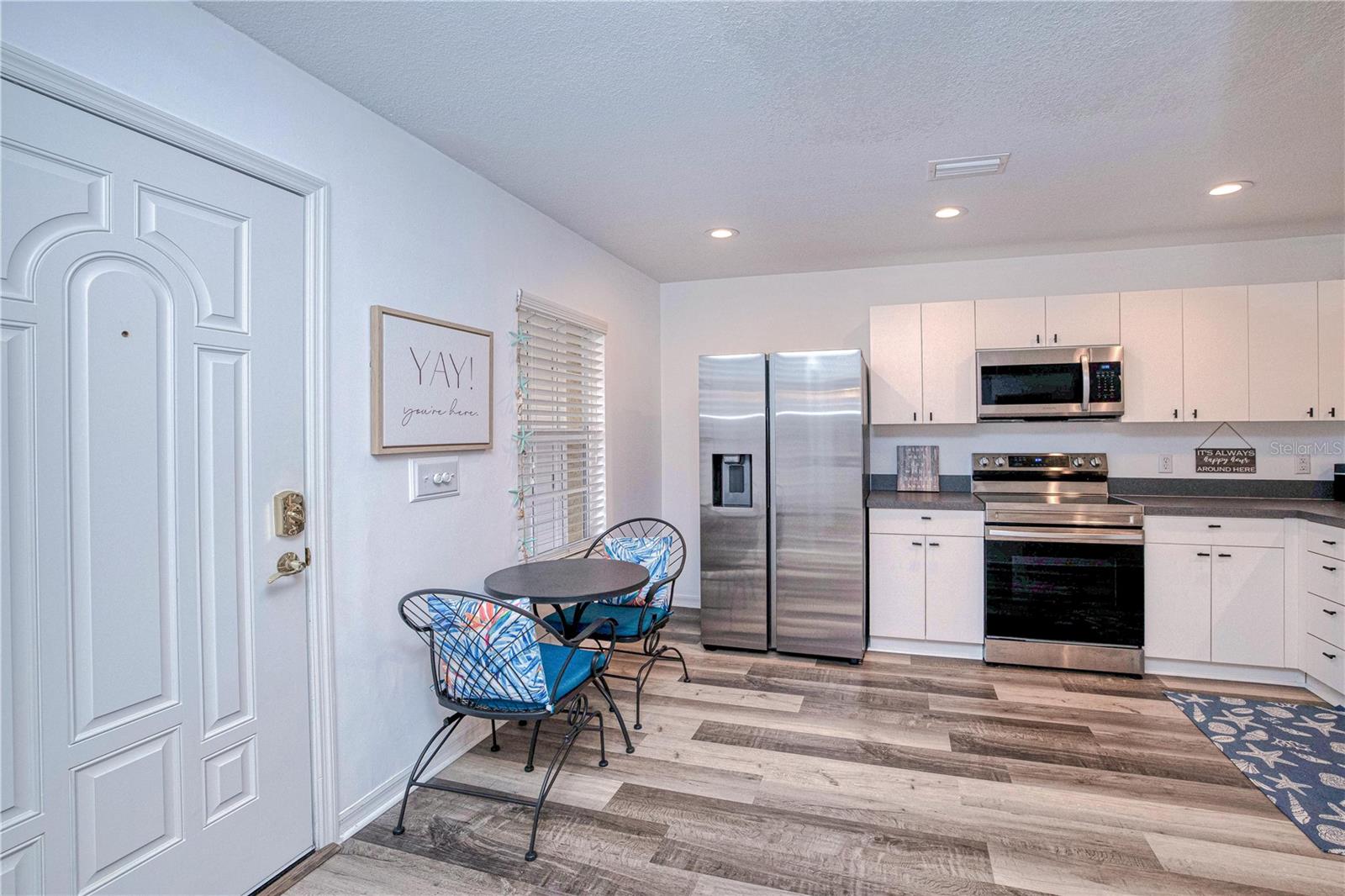 Image 7 of 46 For 1255 Saxony Circle 4106