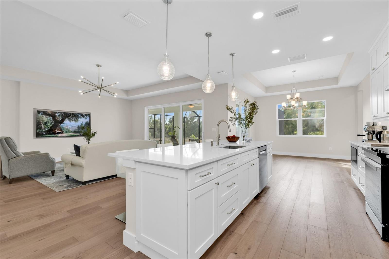 Image 30 of 64 For 8086 Clyde Circle