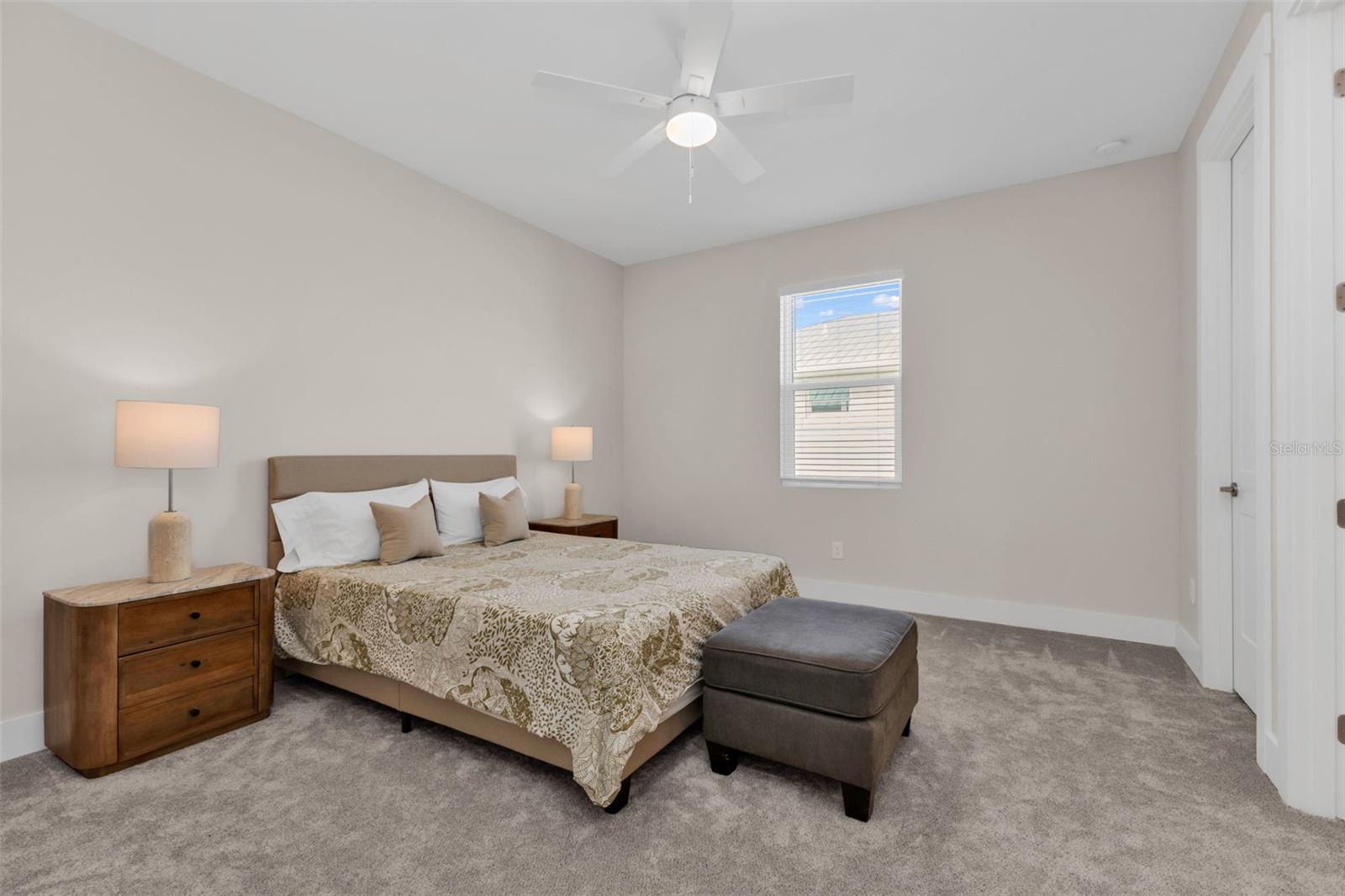 Image 33 of 64 For 8086 Clyde Circle