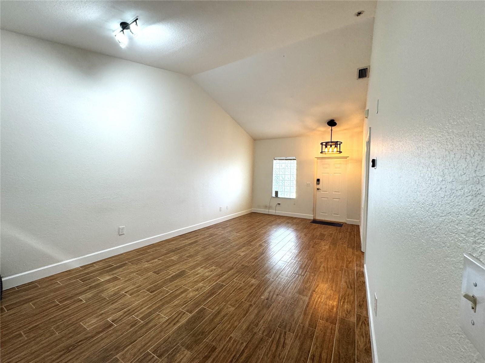 Image 2 of 37 For 8423 Bernwood Cove Loop 410