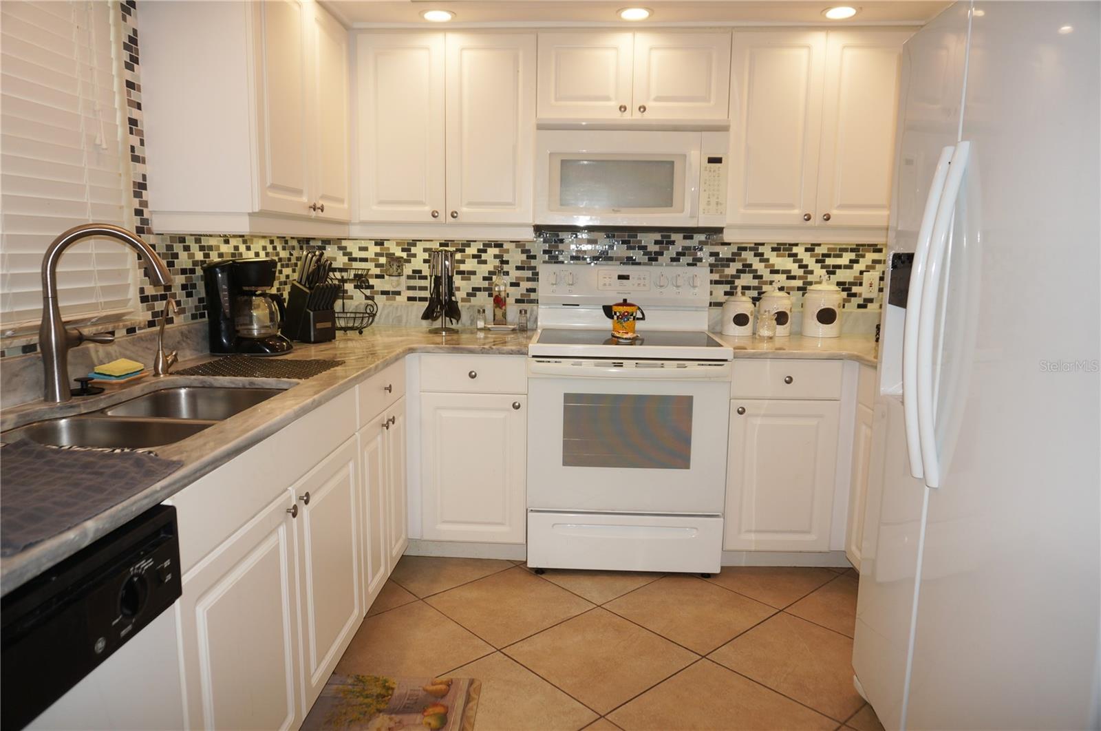 Image 26 of 49 For 5800 Sabal Trace Drive 701