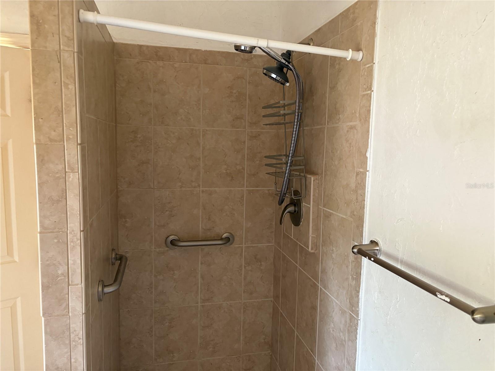 Image 16 of 31 For 6129 Freemont Street