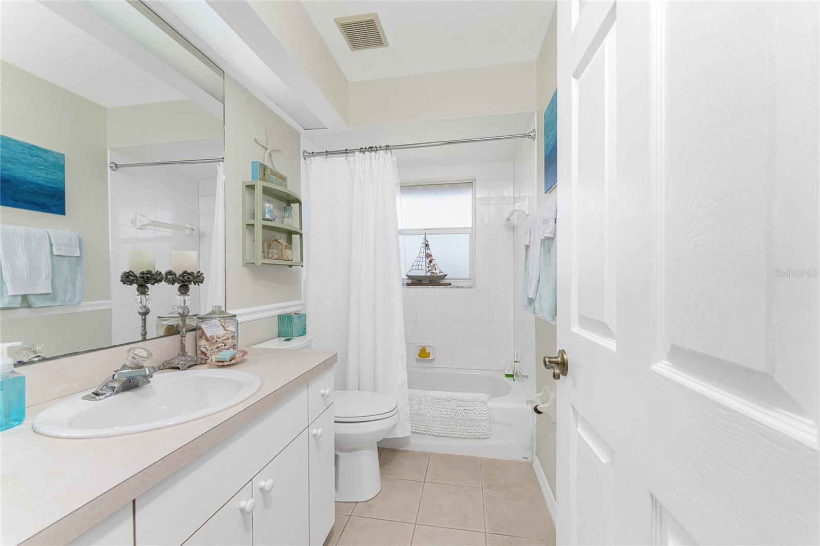 Image 26 of 37 For 16474 Trading Post Road