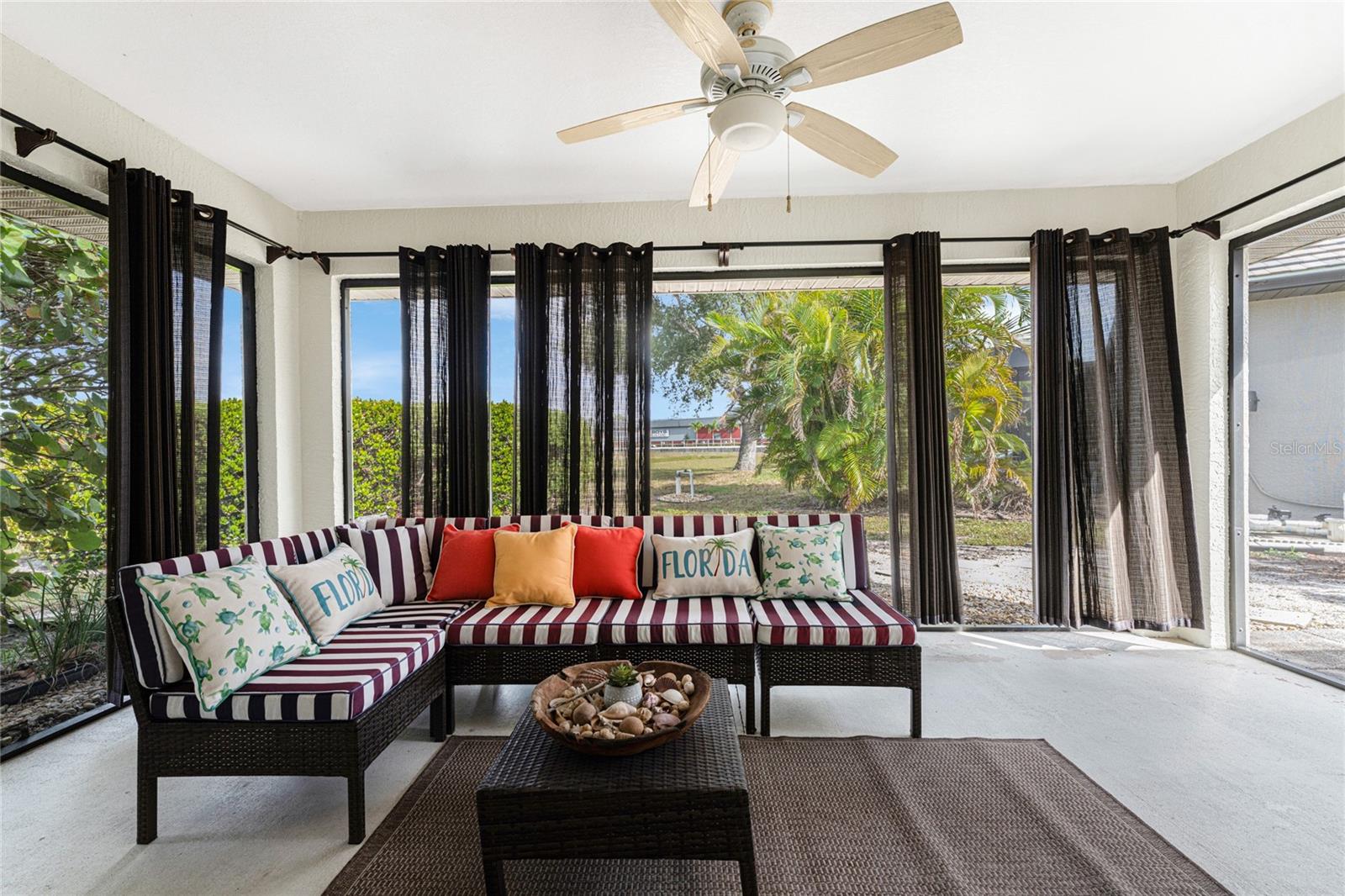 Image 32 of 37 For 16474 Trading Post Road