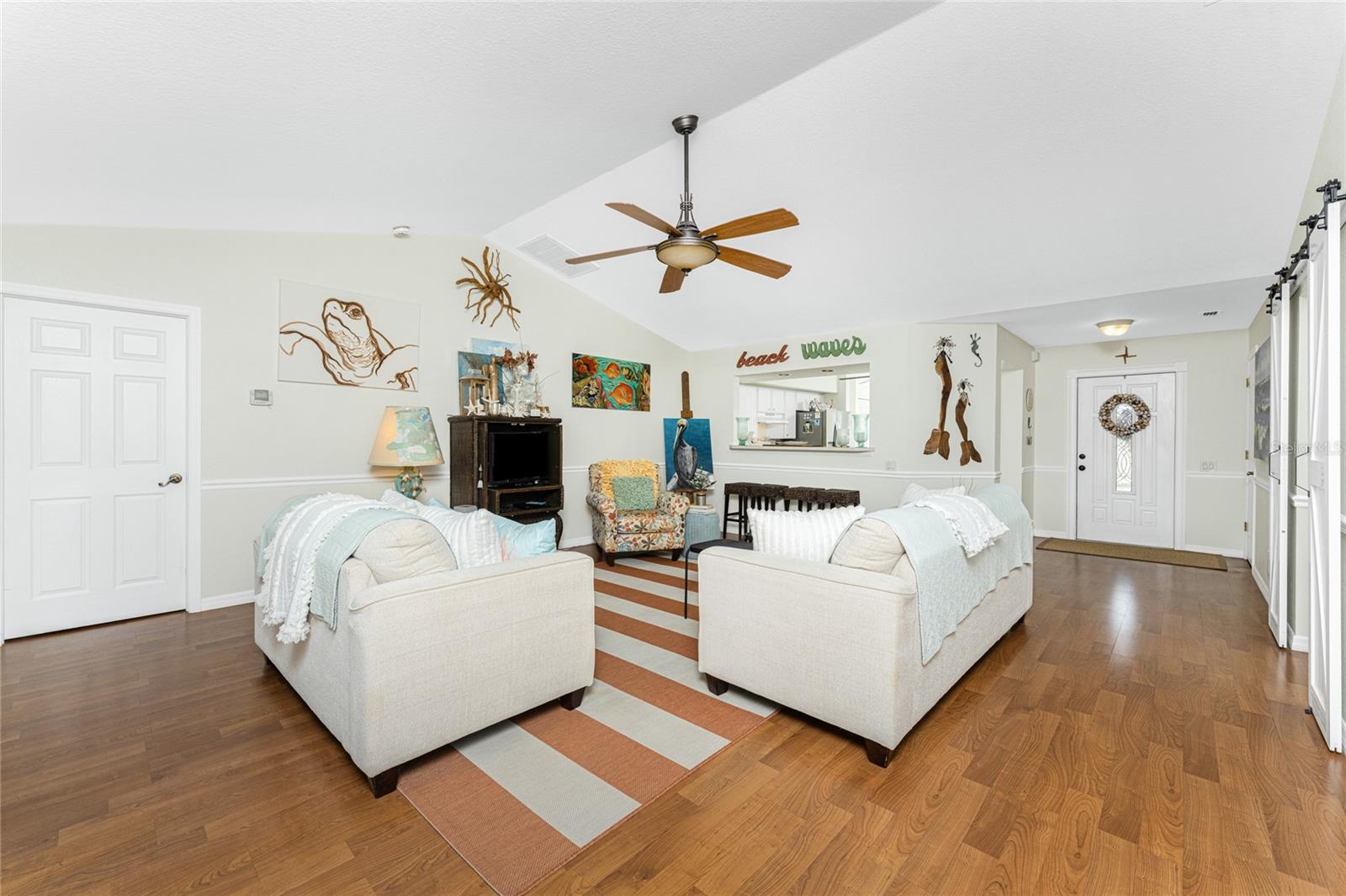 Image 6 of 37 For 16474 Trading Post Road