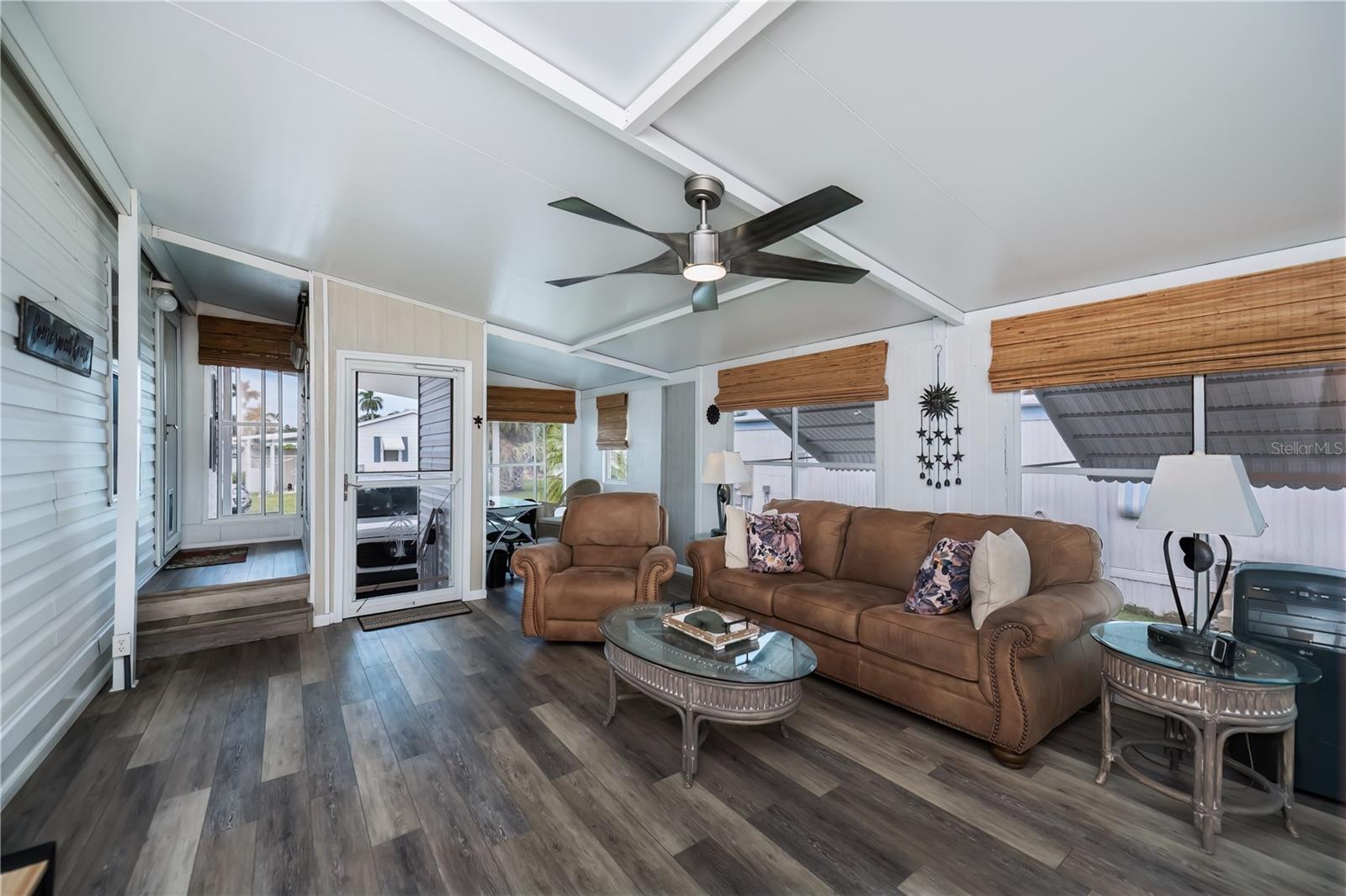 Image 10 of 74 For 25163 Marion Avenue 28