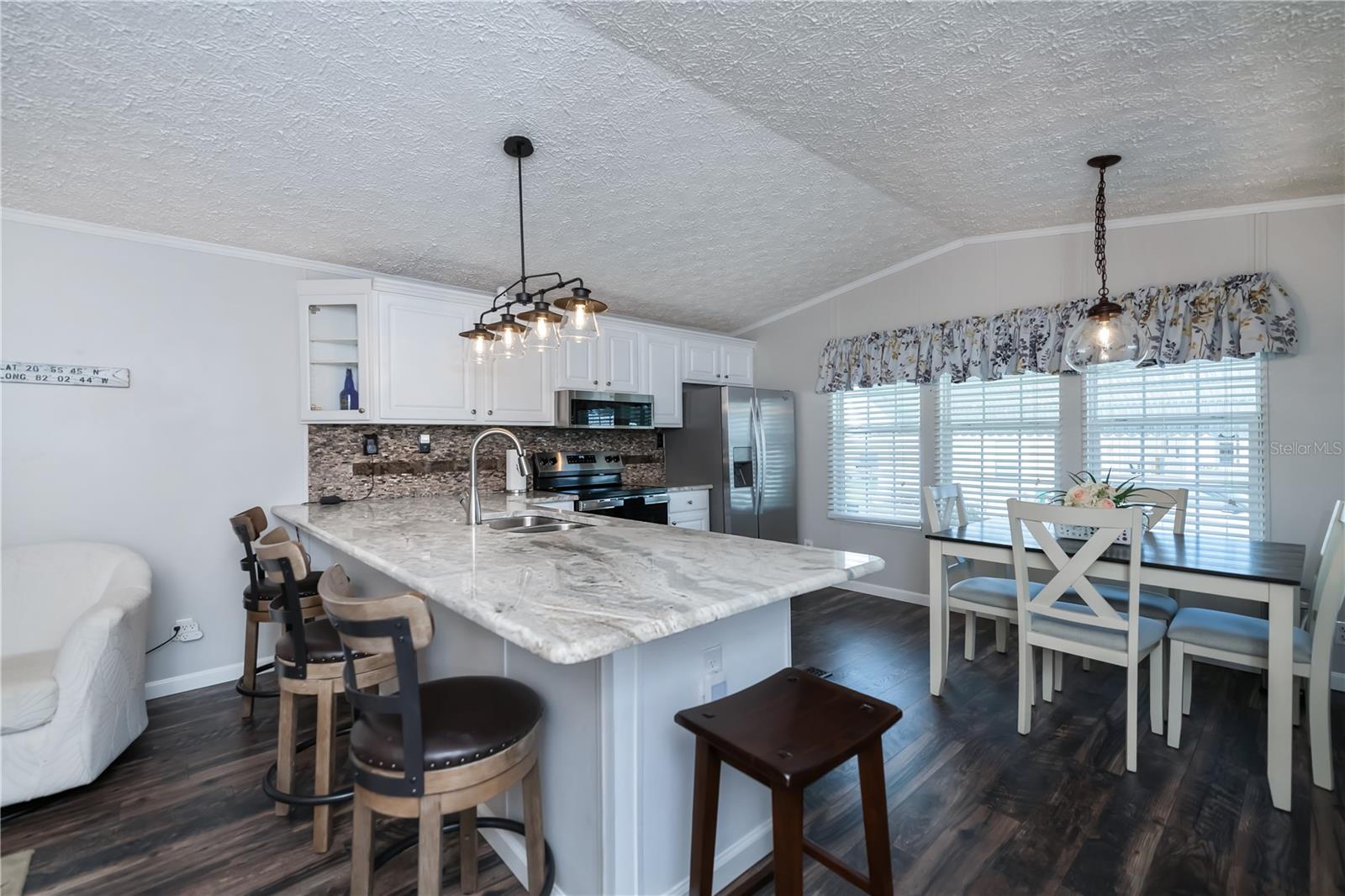 Image 17 of 74 For 25163 Marion Avenue 28