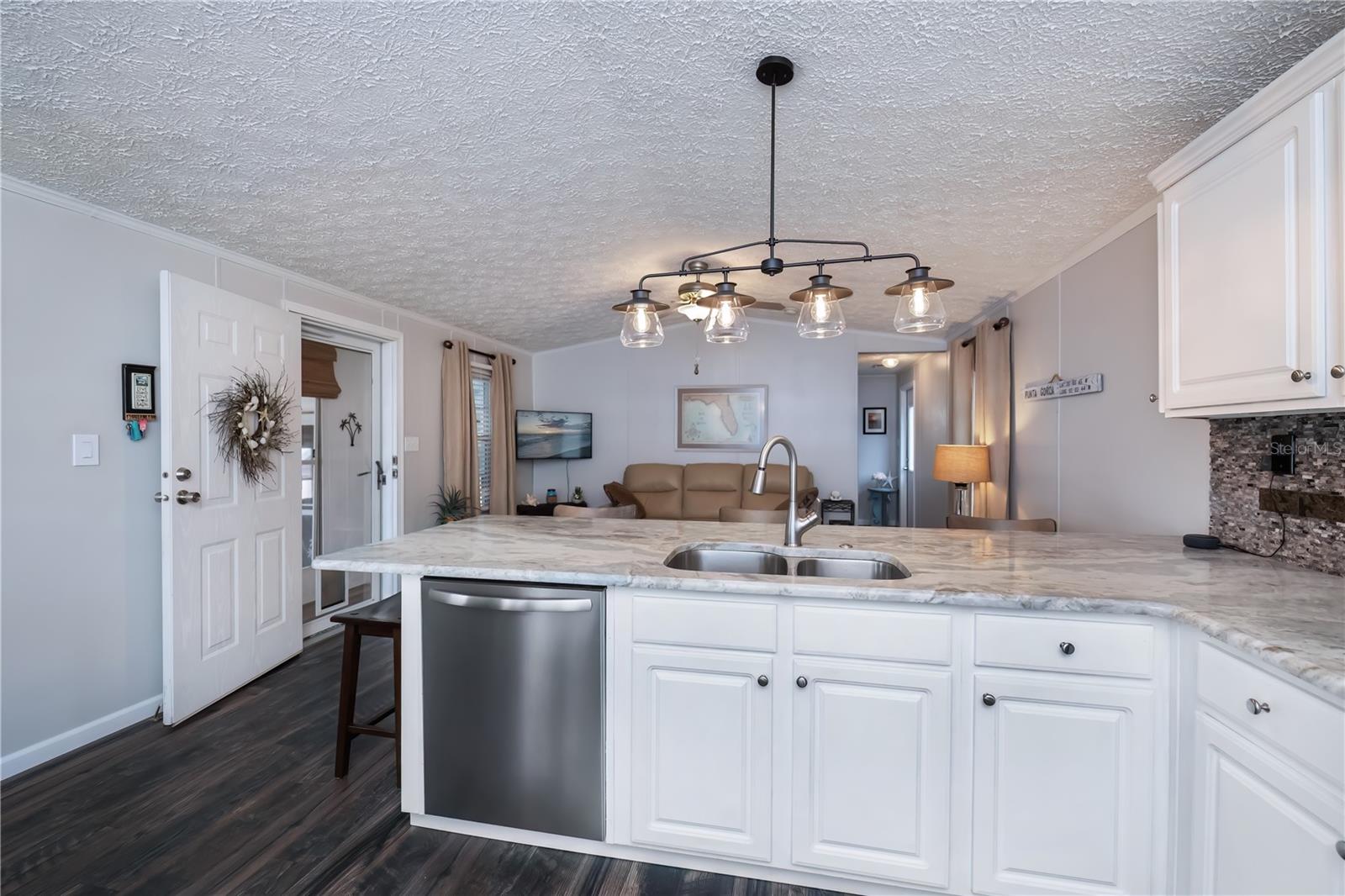 Image 19 of 74 For 25163 Marion Avenue 28