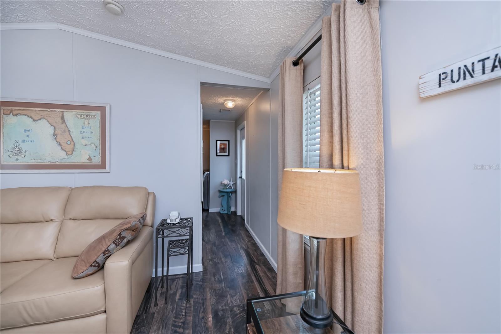 Image 26 of 74 For 25163 Marion Avenue 28