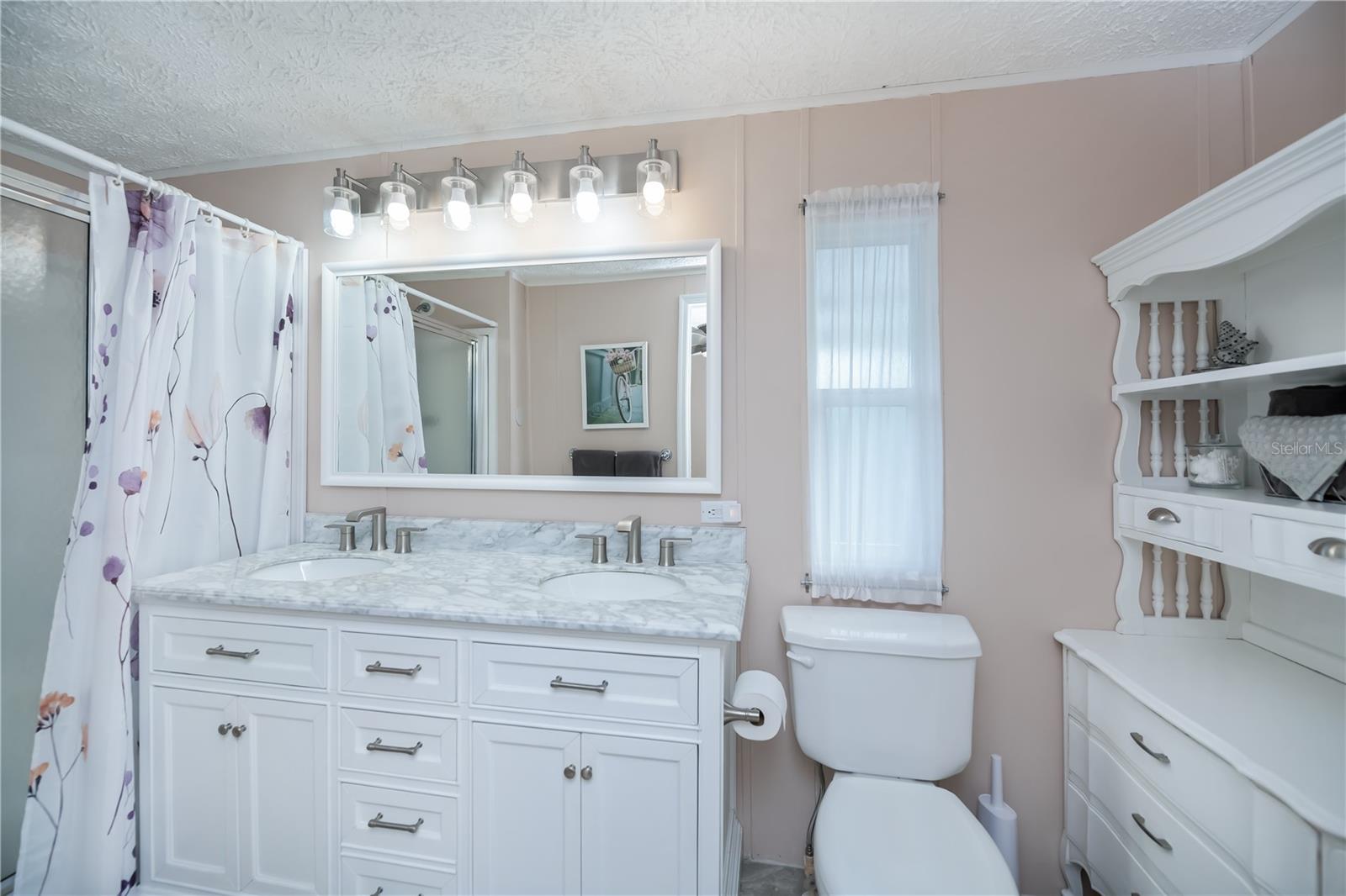 Image 32 of 74 For 25163 Marion Avenue 28