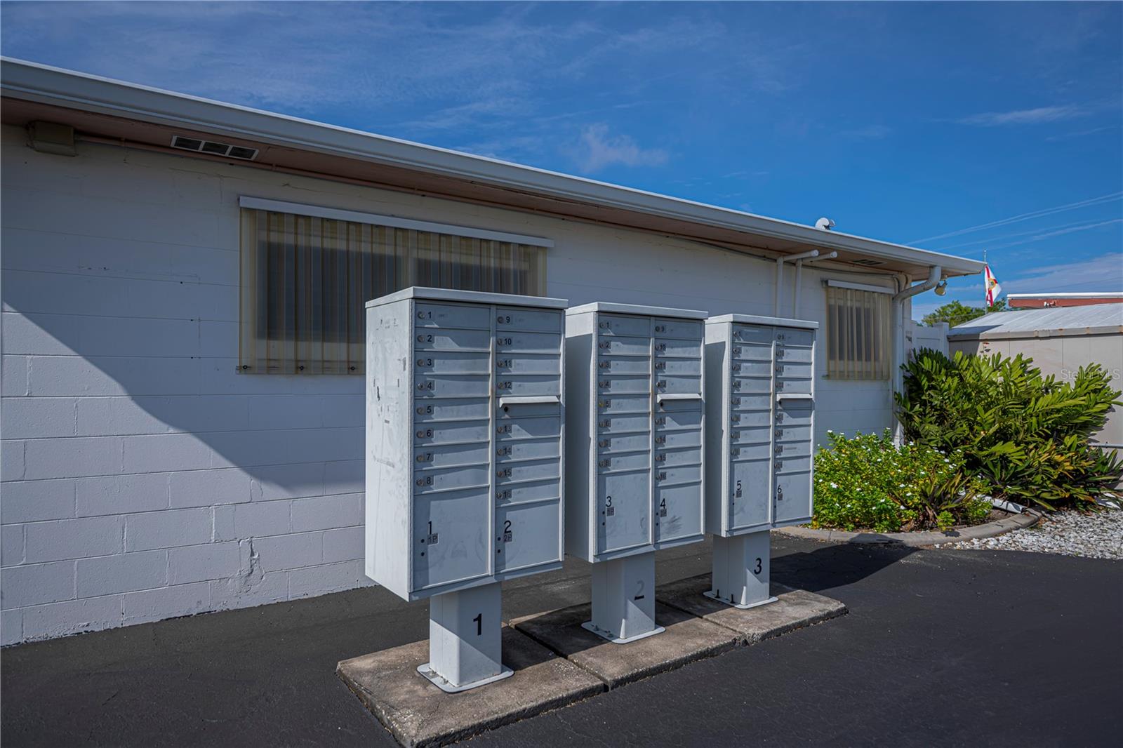 Image 61 of 74 For 25163 Marion Avenue 28