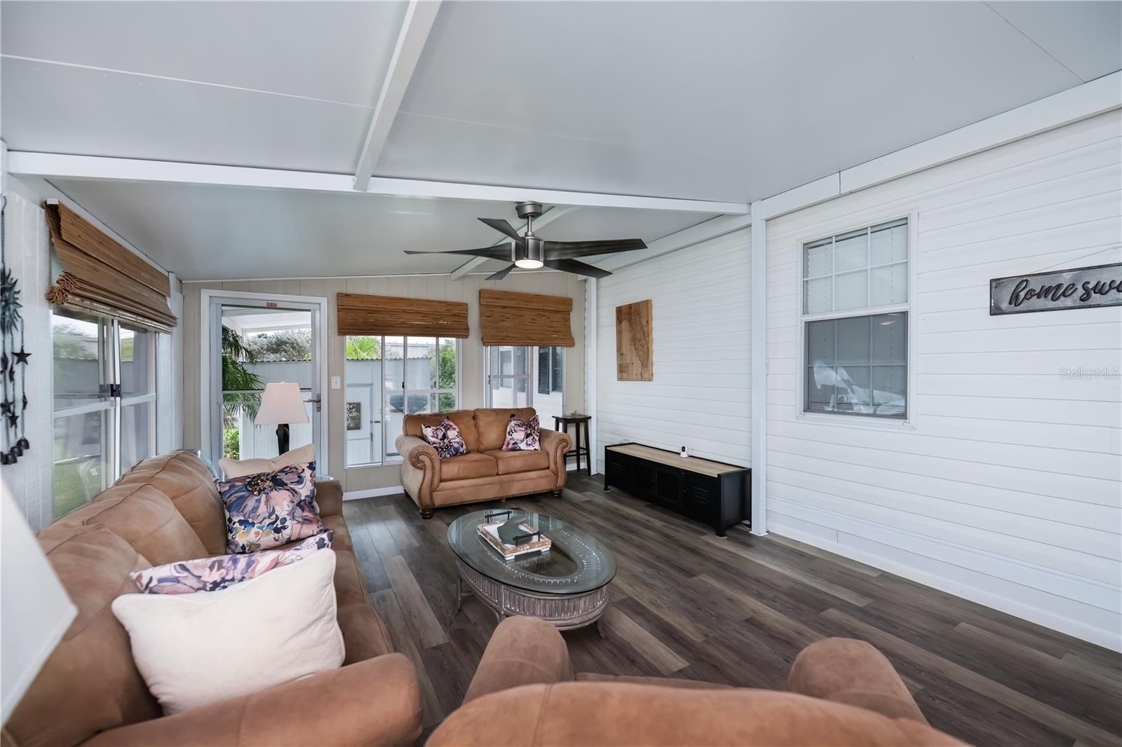 Image 8 of 74 For 25163 Marion Avenue 28