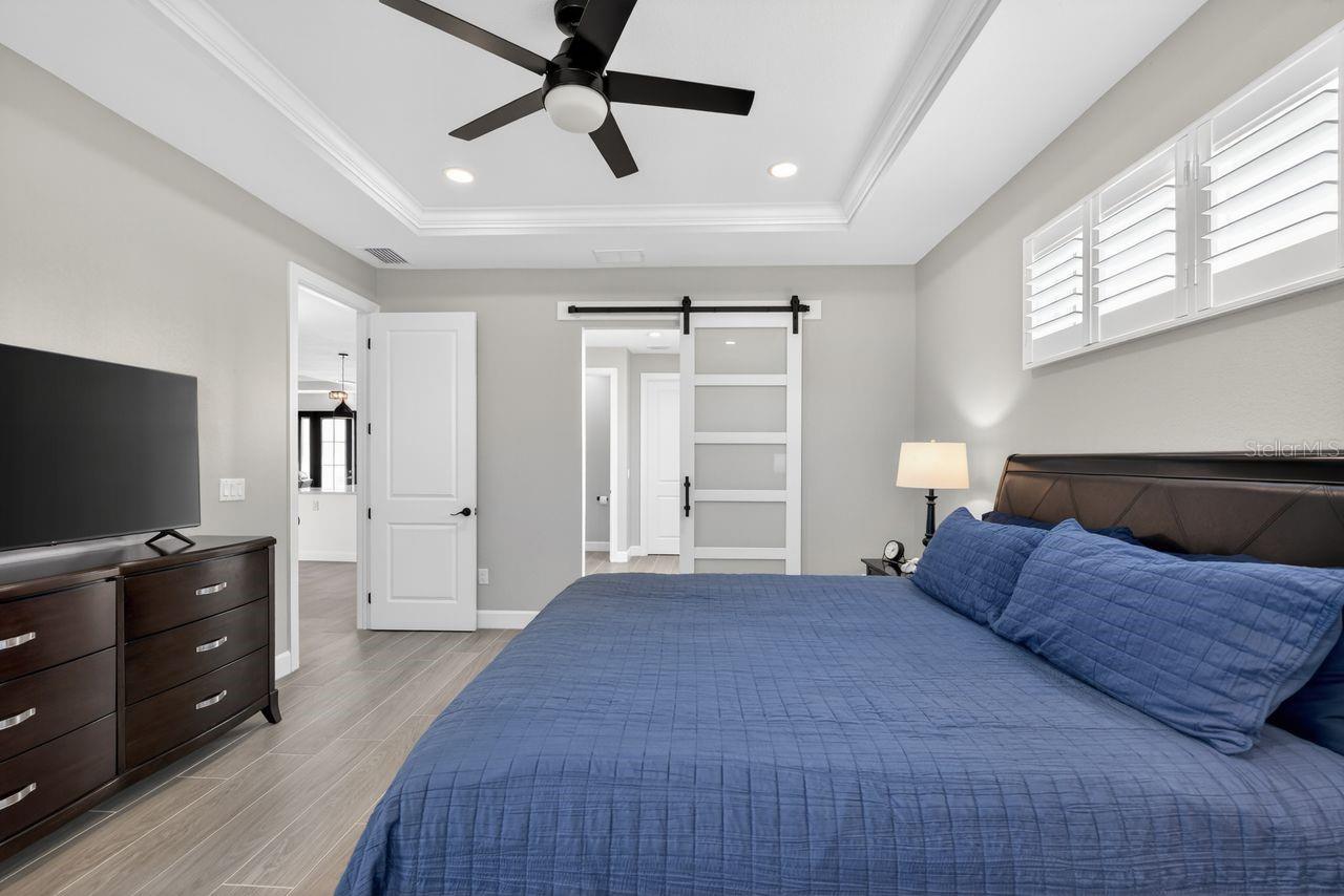 Image 25 of 61 For 16145 Galiano Court