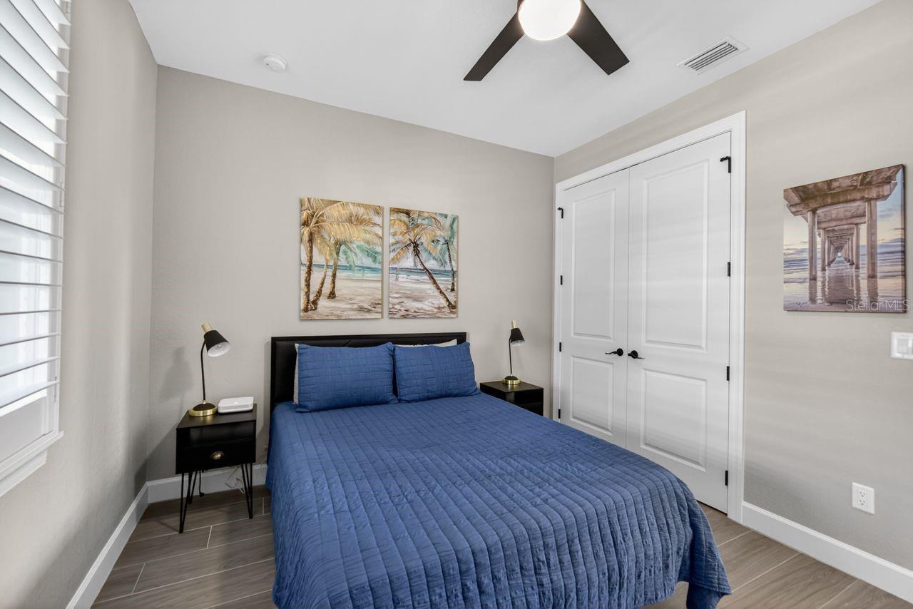 Image 35 of 61 For 16145 Galiano Court