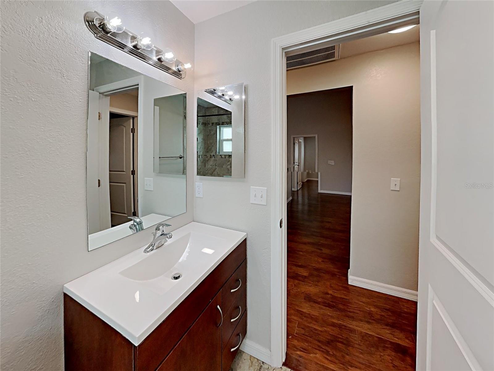 Image 10 of 20 For 8007 Hathaway Drive