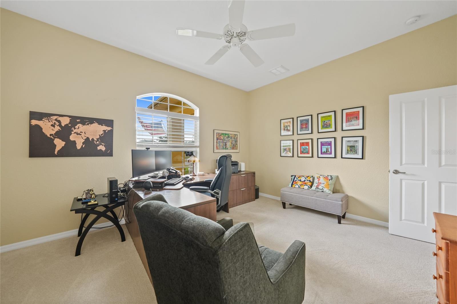 Image 31 of 35 For 330 Japura Street