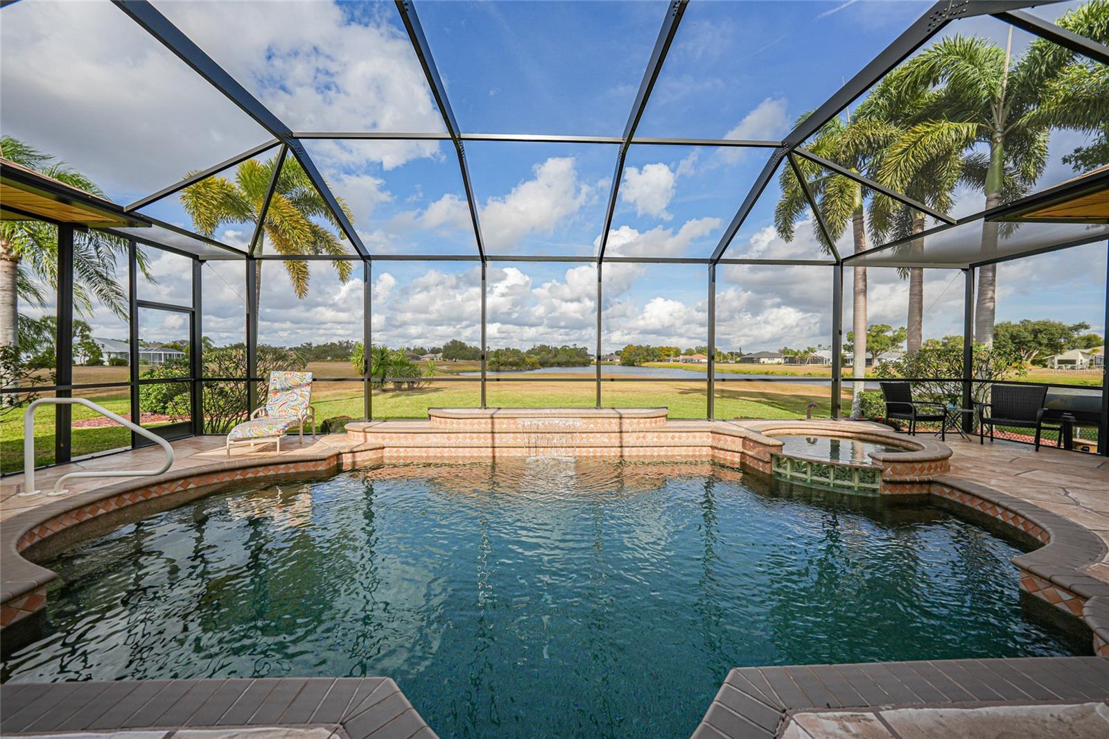 Image 4 of 35 For 330 Japura Street