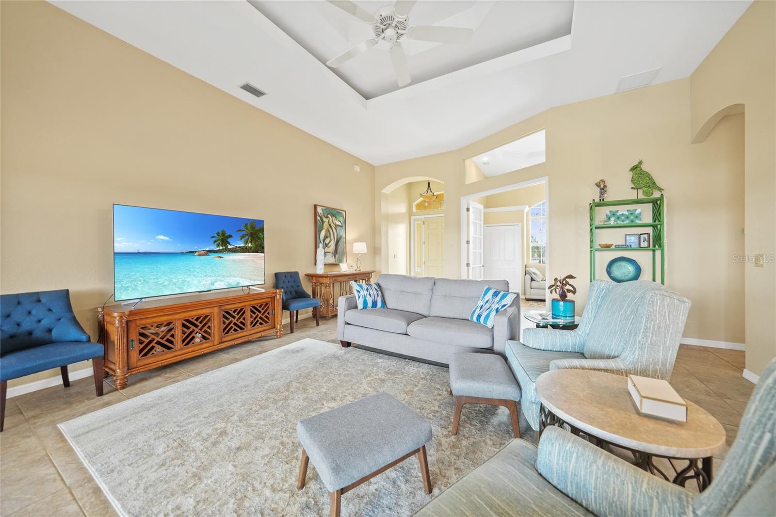 Image 9 of 35 For 330 Japura Street