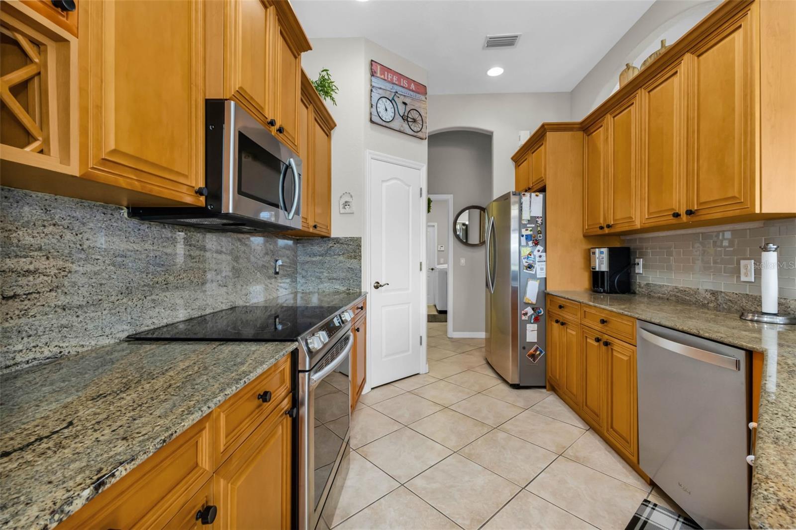 Image 14 of 38 For 1851 Coconut Palm Circle