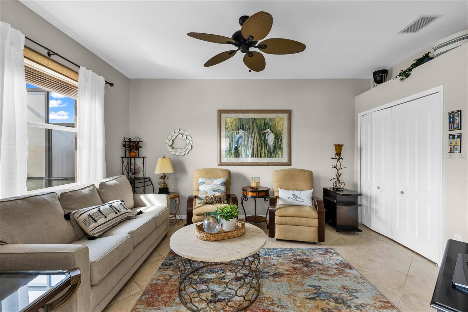 Image 19 of 38 For 1851 Coconut Palm Circle