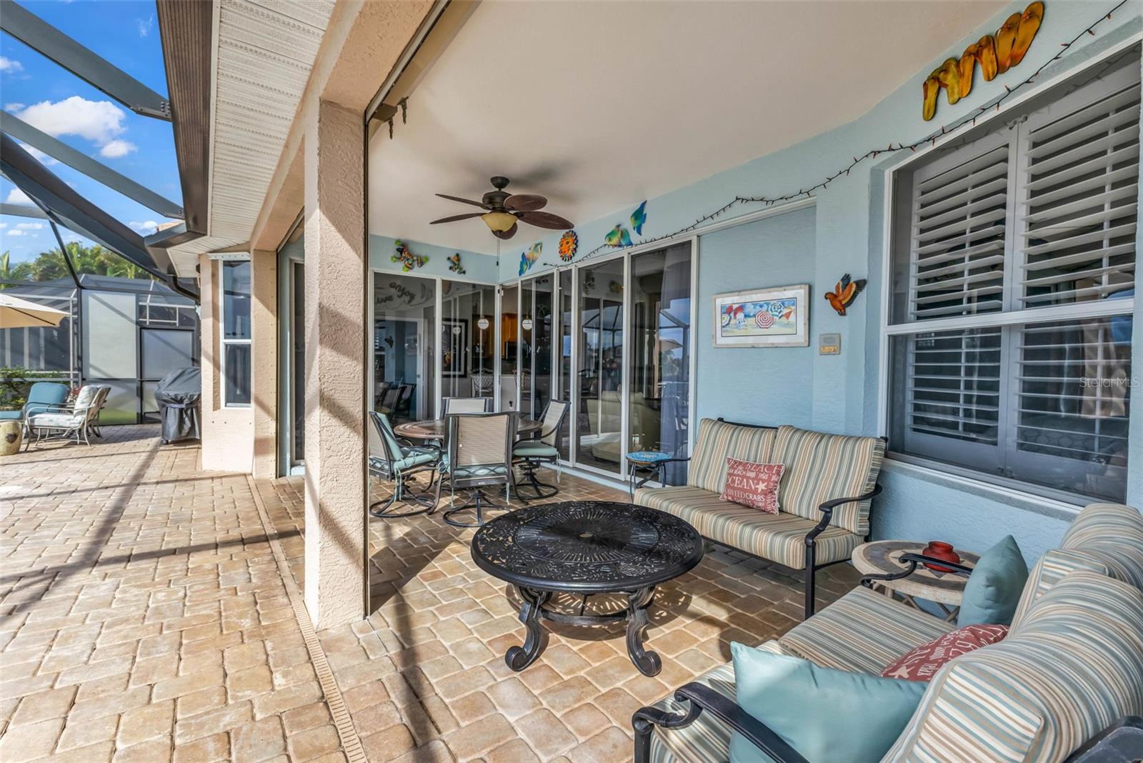 Image 24 of 38 For 1851 Coconut Palm Circle