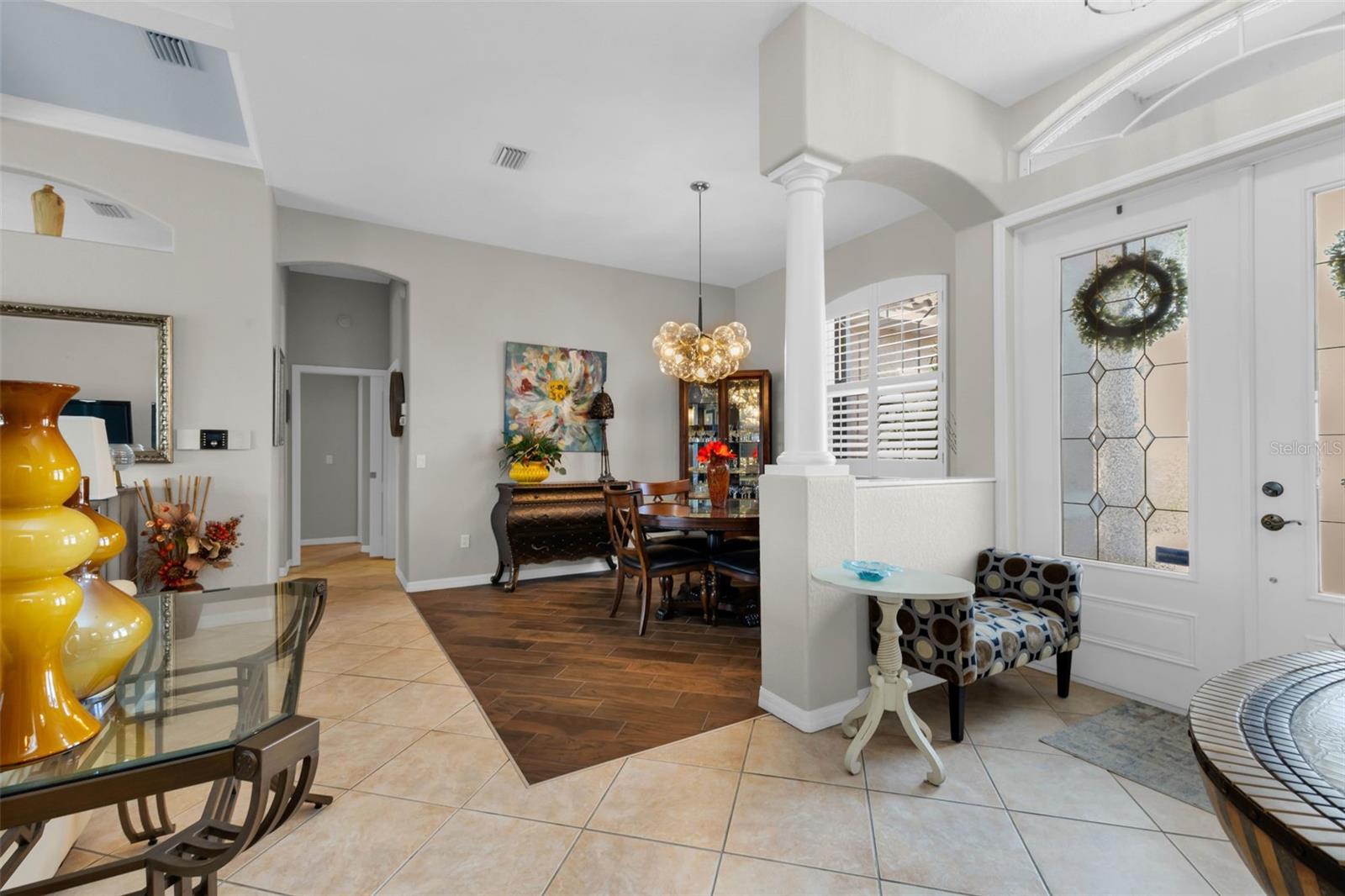 Image 9 of 38 For 1851 Coconut Palm Circle