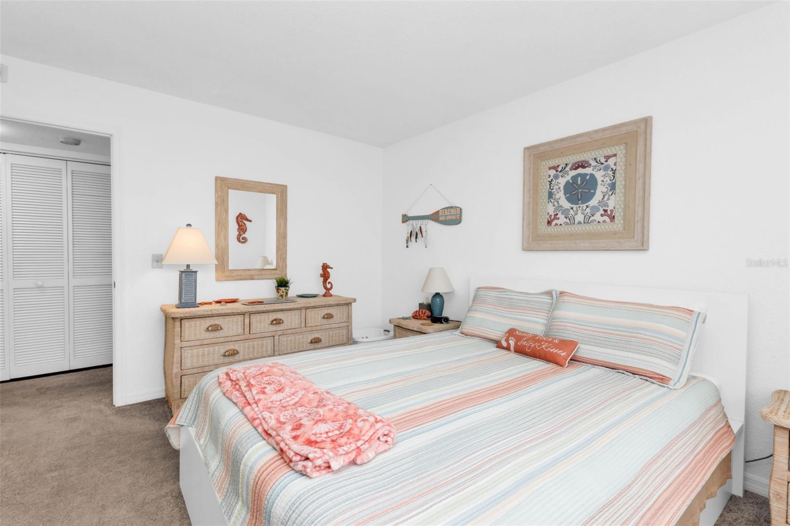 Image 13 of 31 For 175 Kings Highway 723