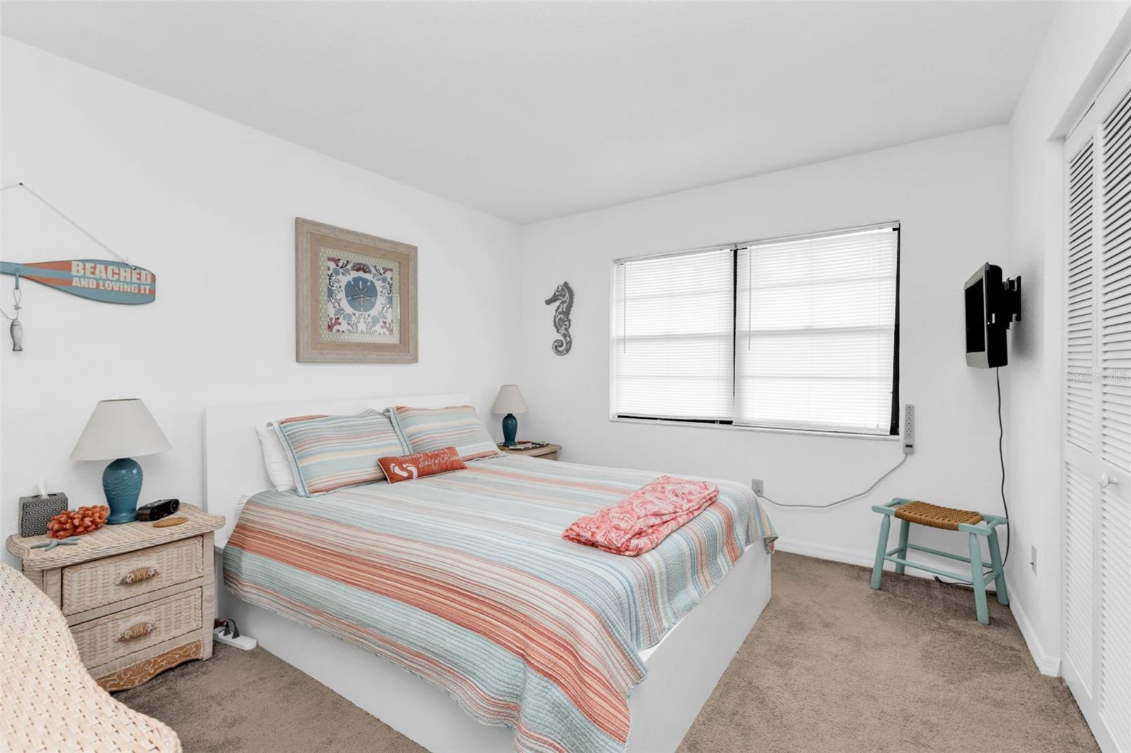 Image 14 of 31 For 175 Kings Highway 723