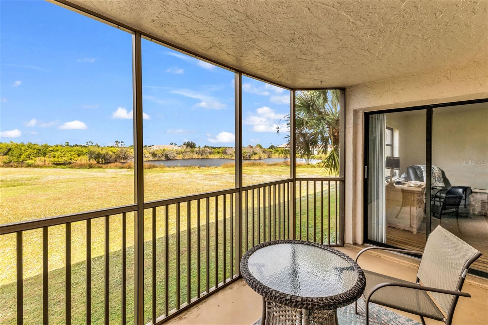 Image 19 of 31 For 175 Kings Highway 723