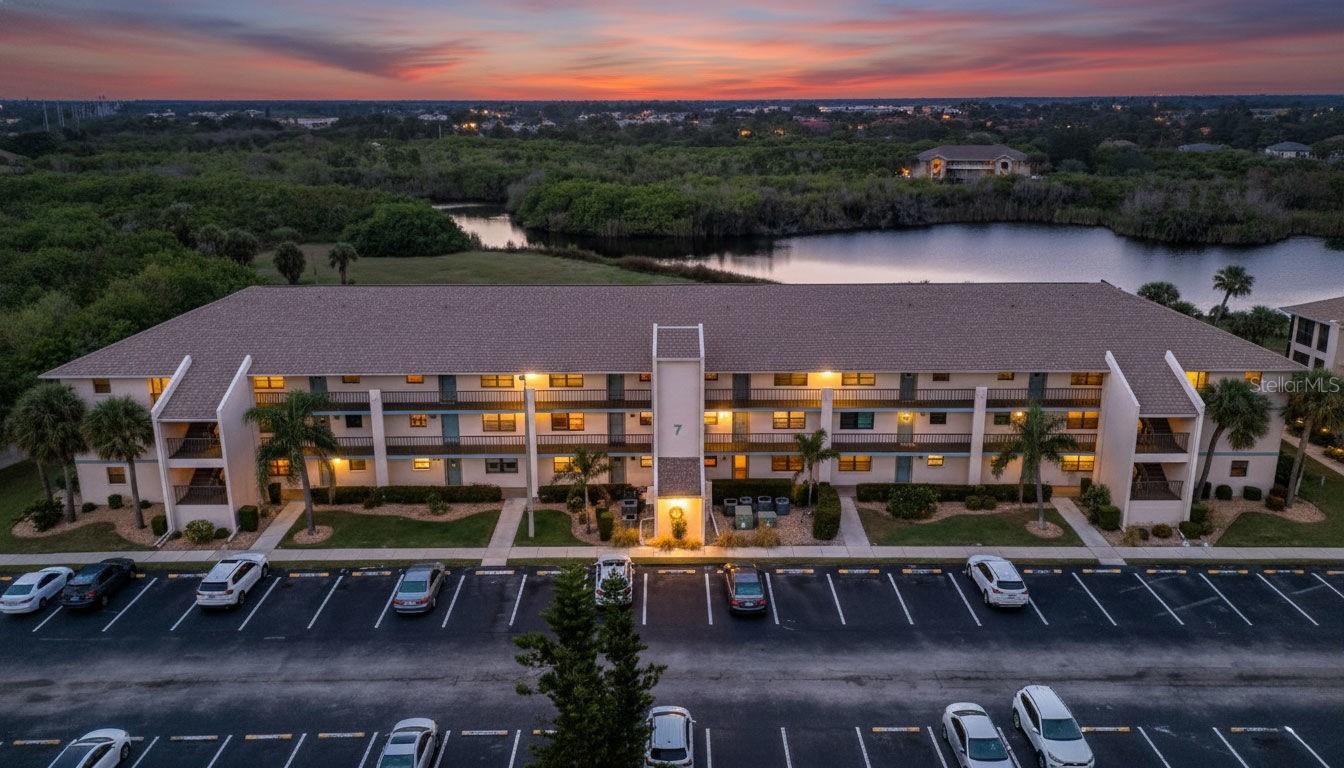 Image 2 of 31 For 175 Kings Highway 723